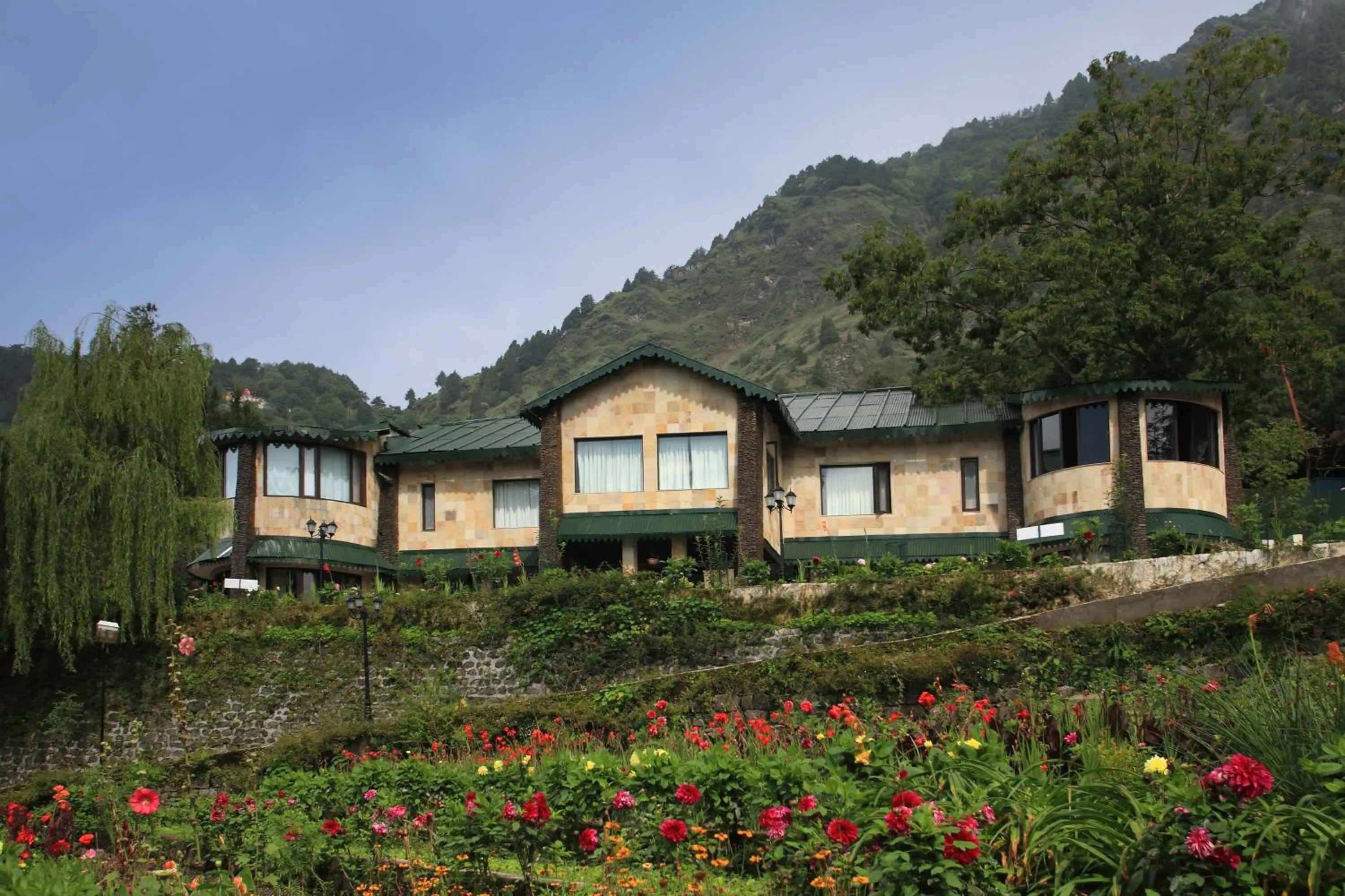 Property building in Shervani Hilltop Resort