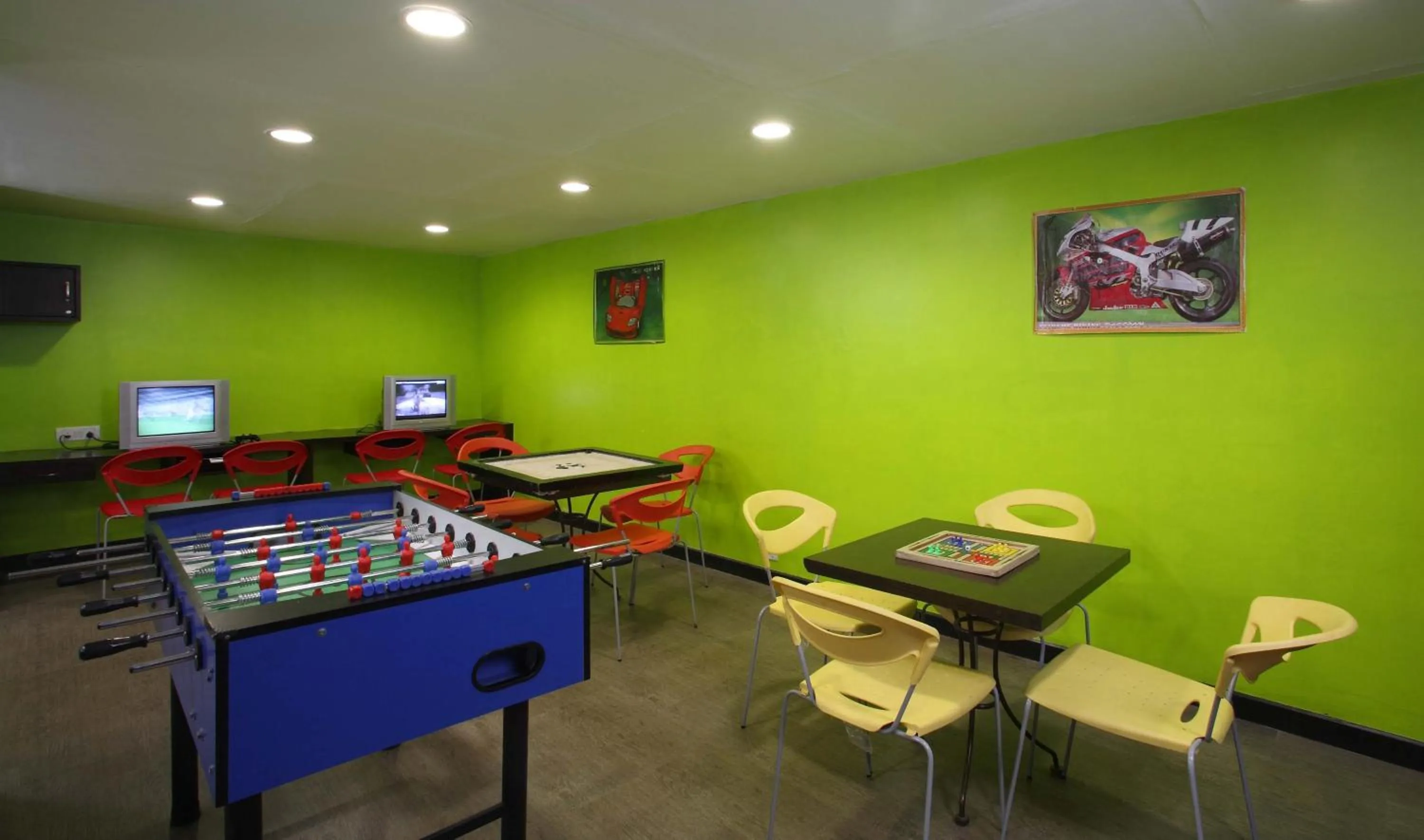Game Room in Shervani Hilltop Resort