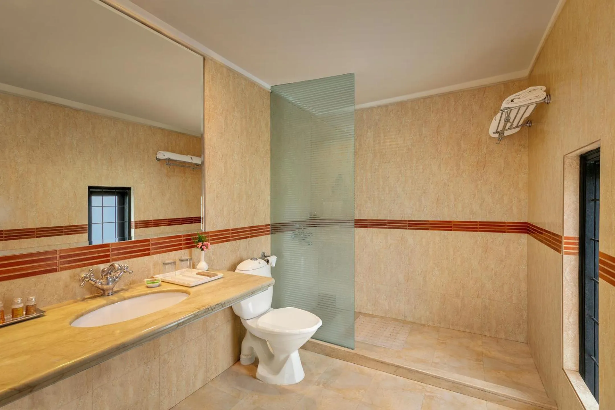 Bathroom in Shervani Hilltop Resort