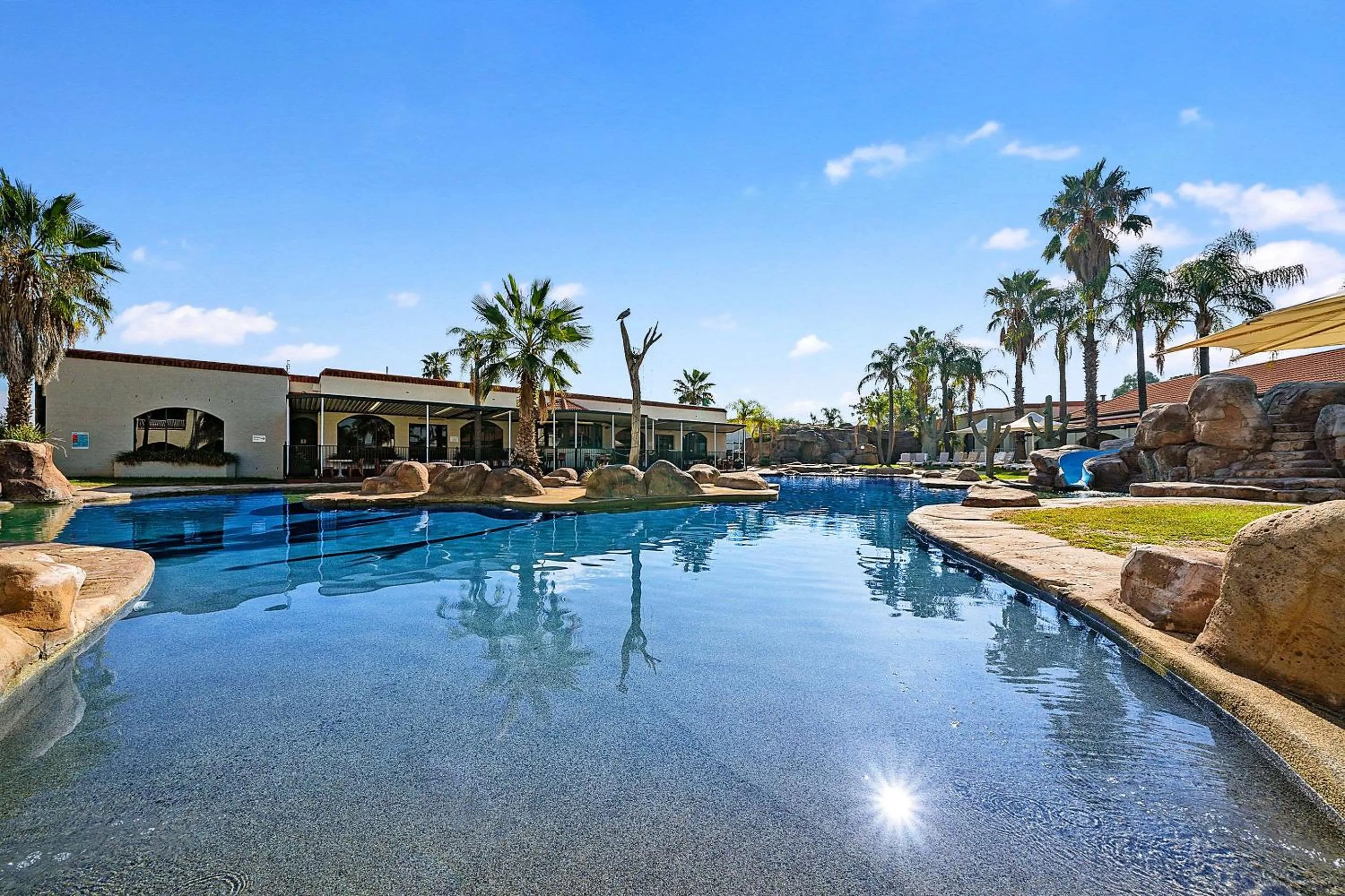 Swimming pool in Quality Resort Siesta
