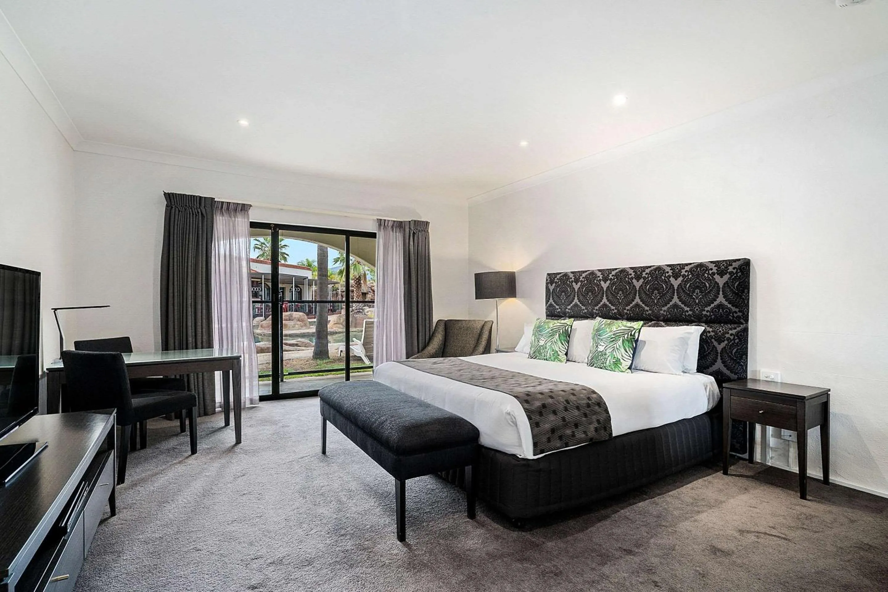 Bedroom, Bed in Quality Resort Siesta