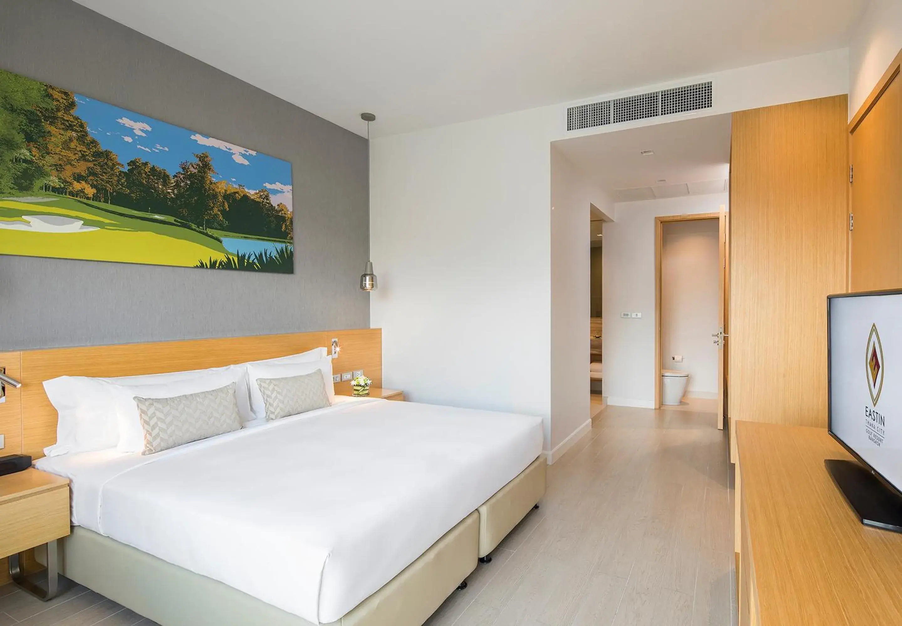 One Bedroom Suite - Free Shuttle Airport Drop off in Eastin Thana City Golf Resort Bangkok One Bedroom Suite - Free Shuttle Airport Drop off in Eastin Thana City Golf Resort Bangkok
