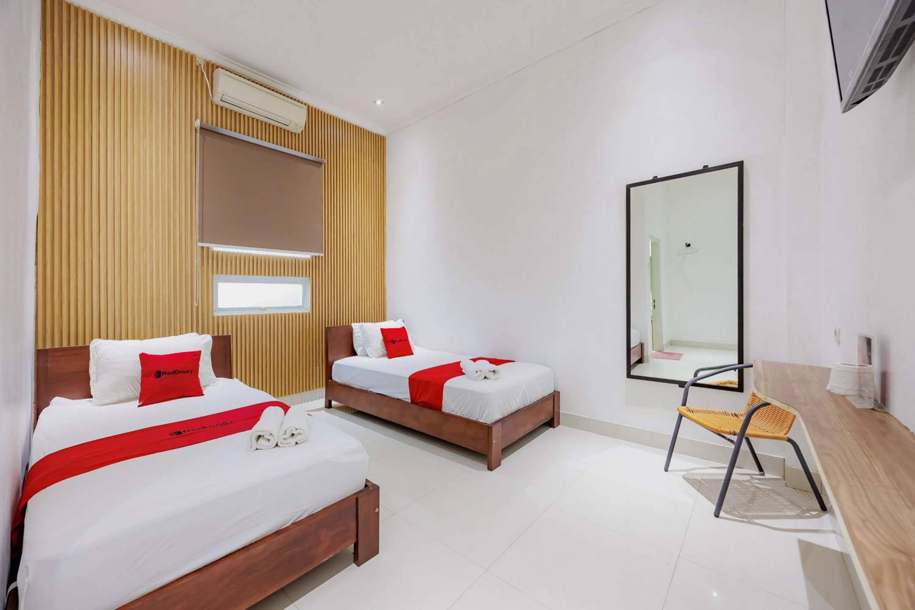 Bedroom, Bed in RedDoorz near Ubud Village