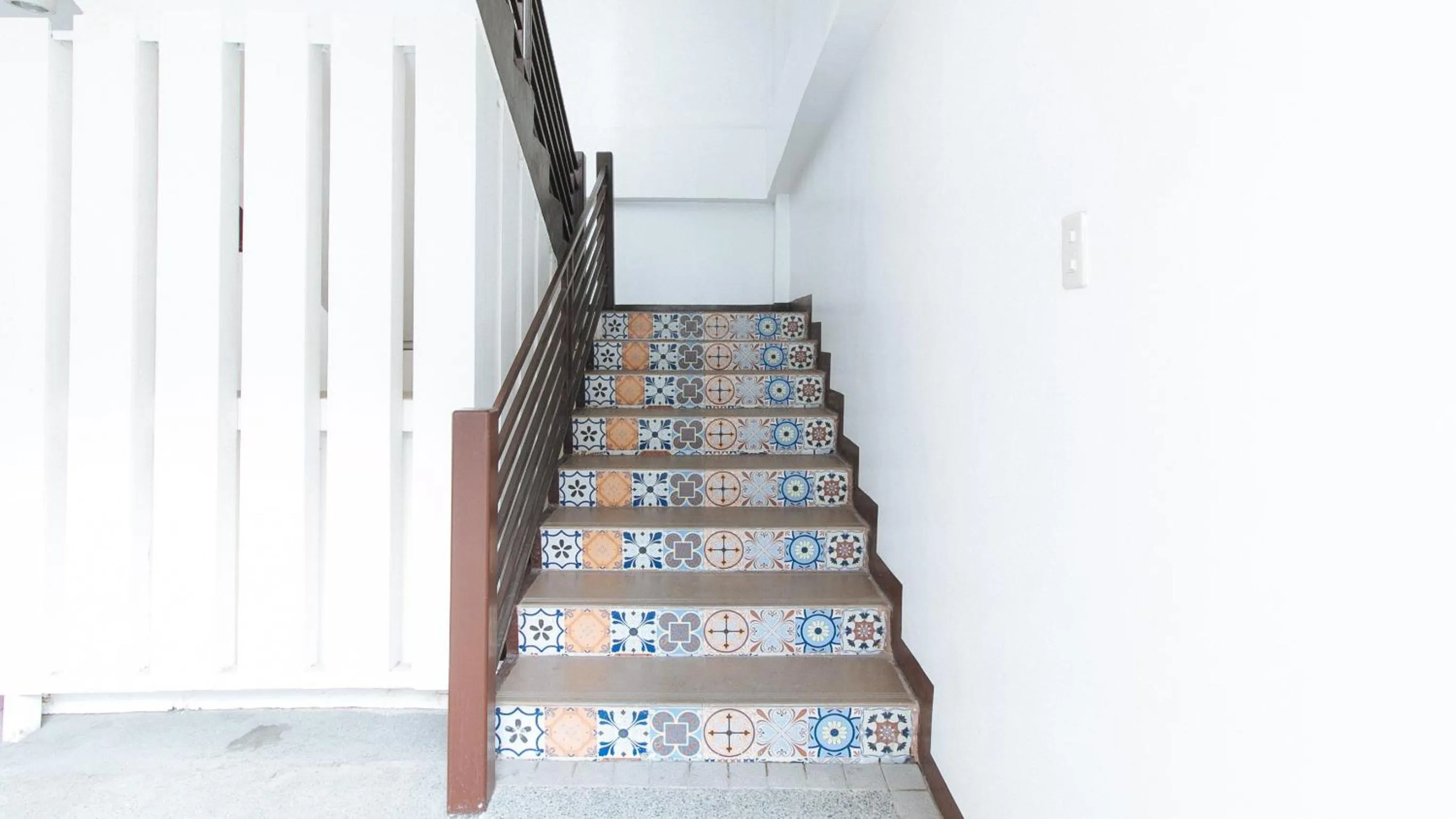 Patio in RedDoorz at San Antonio Makati