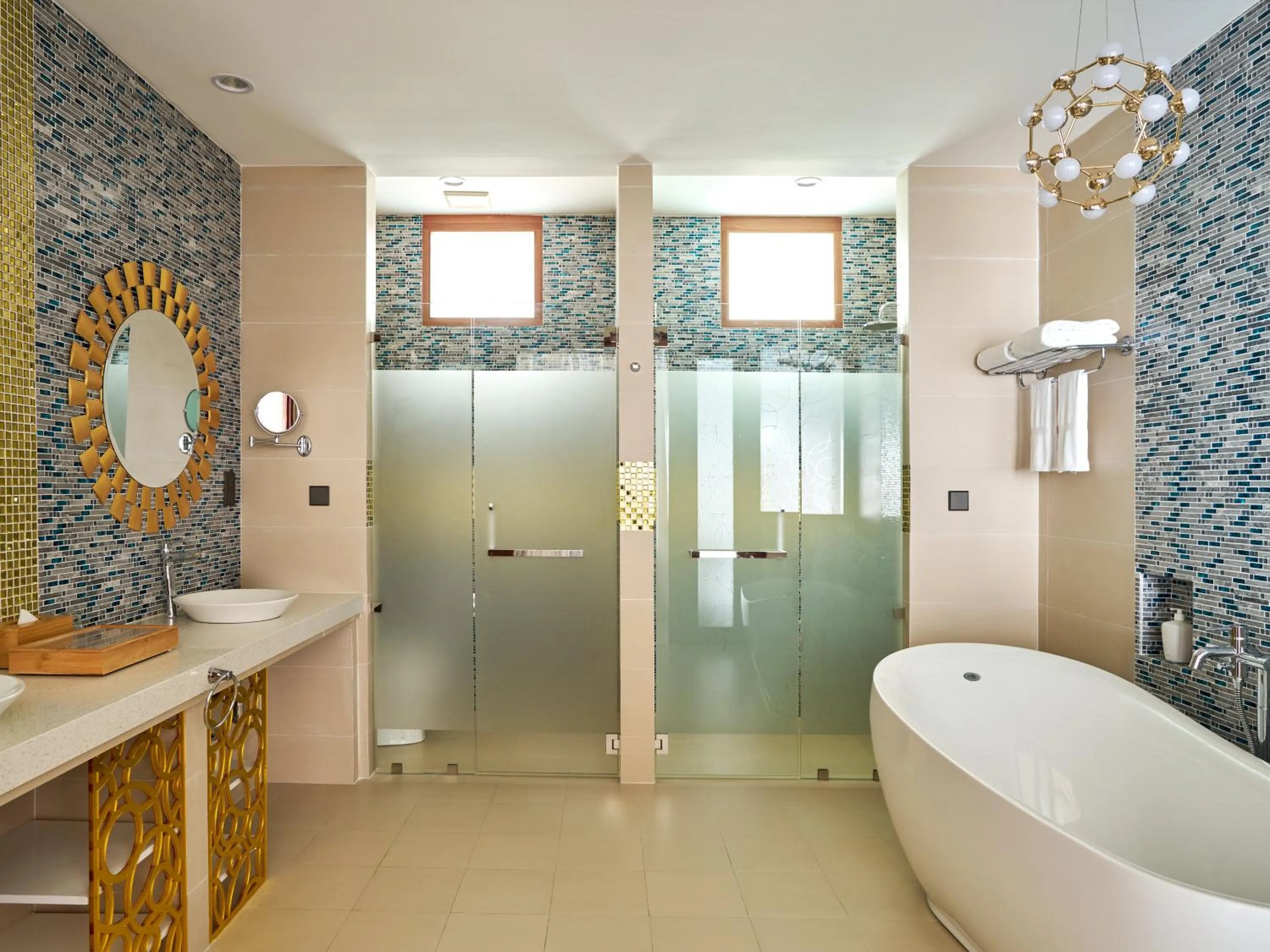 Shower in Sun Siyam Olhuveli