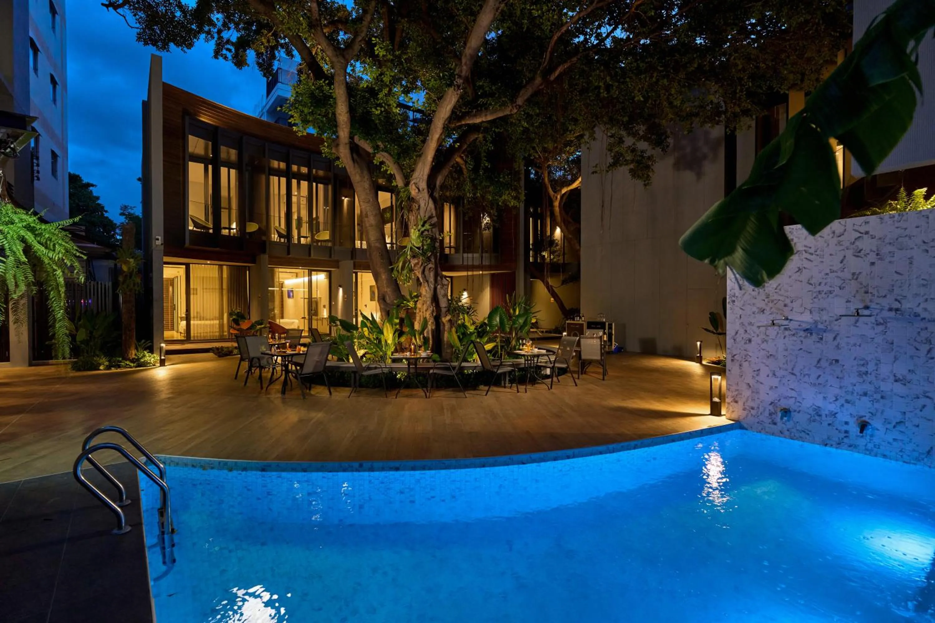 Swimming pool in Red Door Samsen Hotel, Bangkok