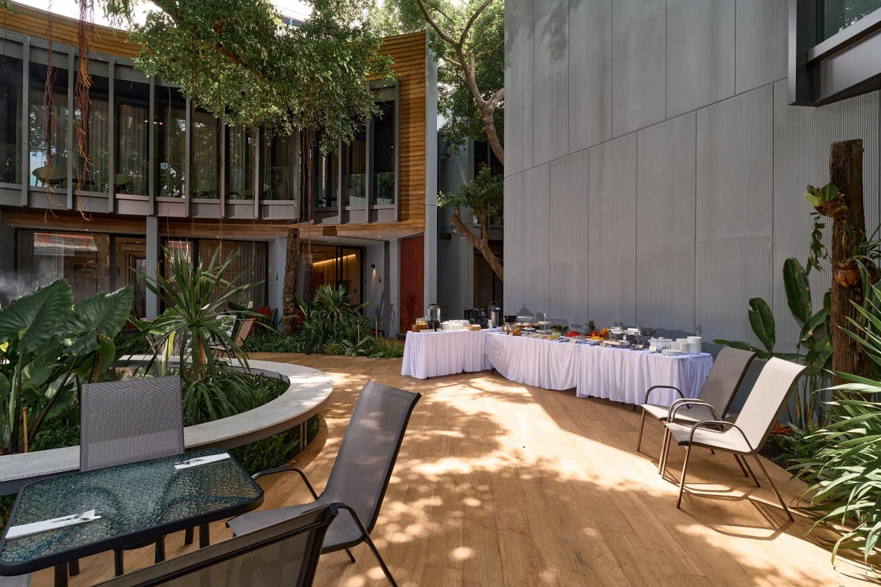 Inner courtyard view in Red Door Samsen Hotel, Bangkok