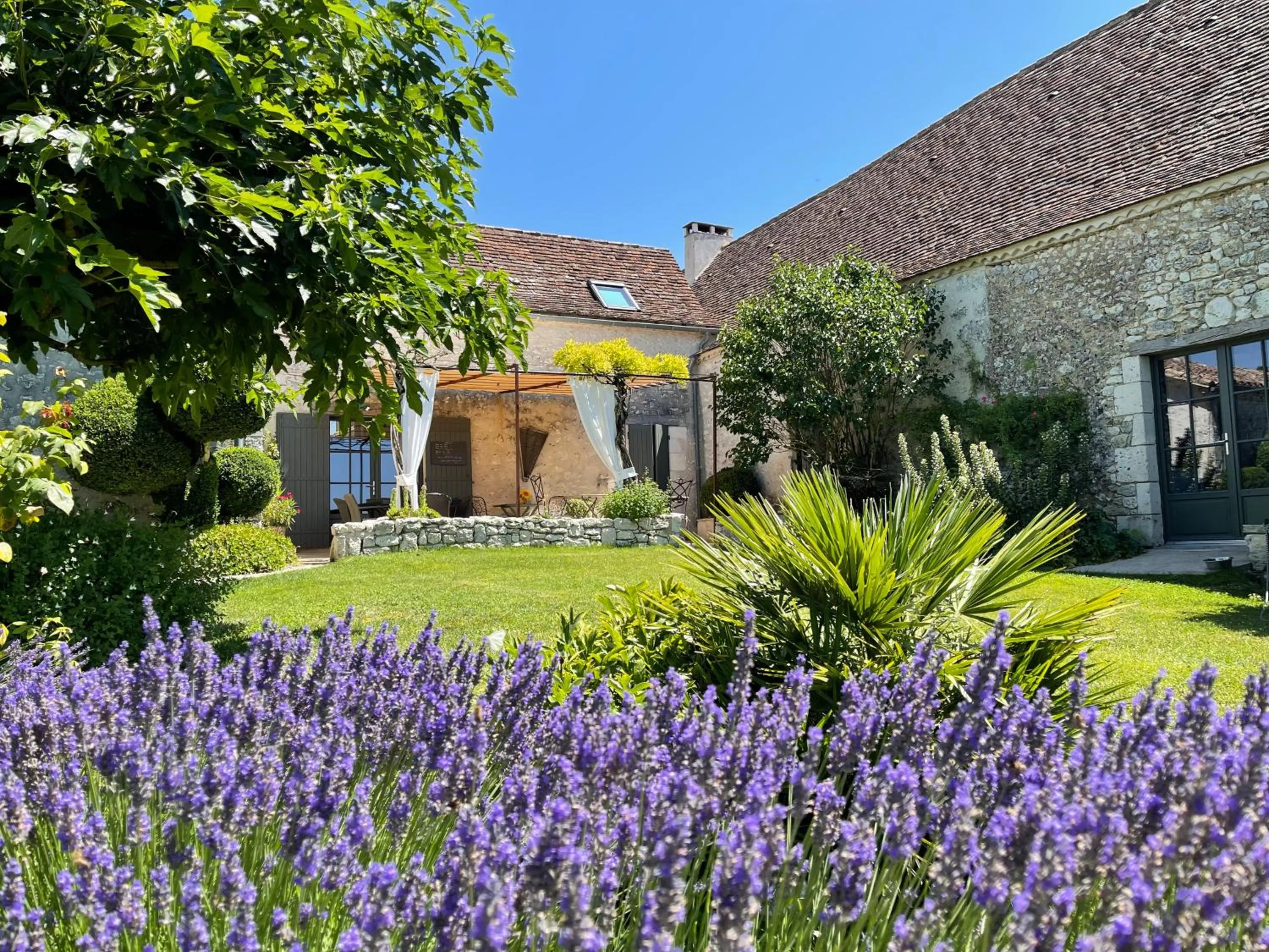 Garden in La Ferme Buissonnière
