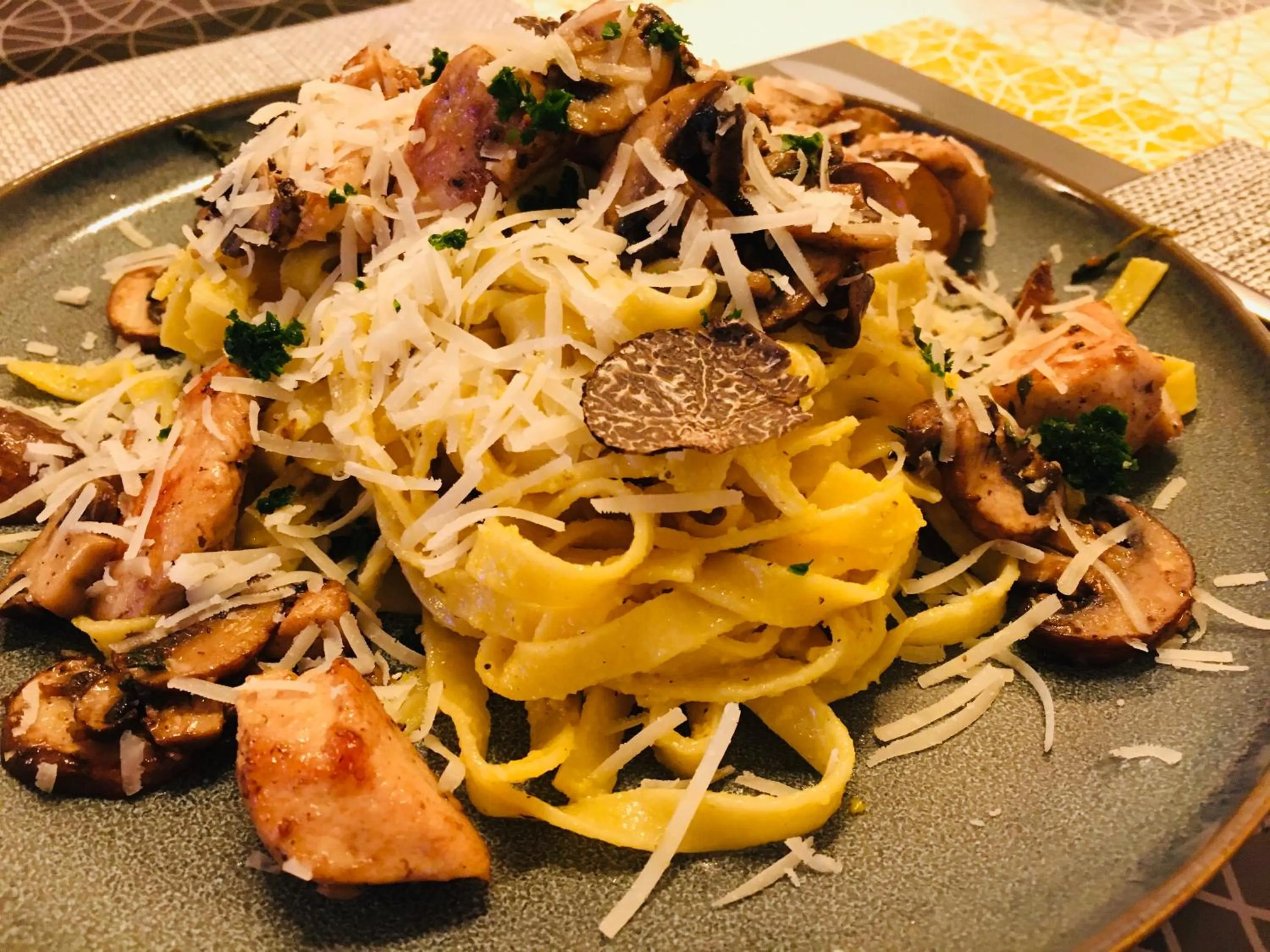 Food and drinks in La Ferme Buissonnière