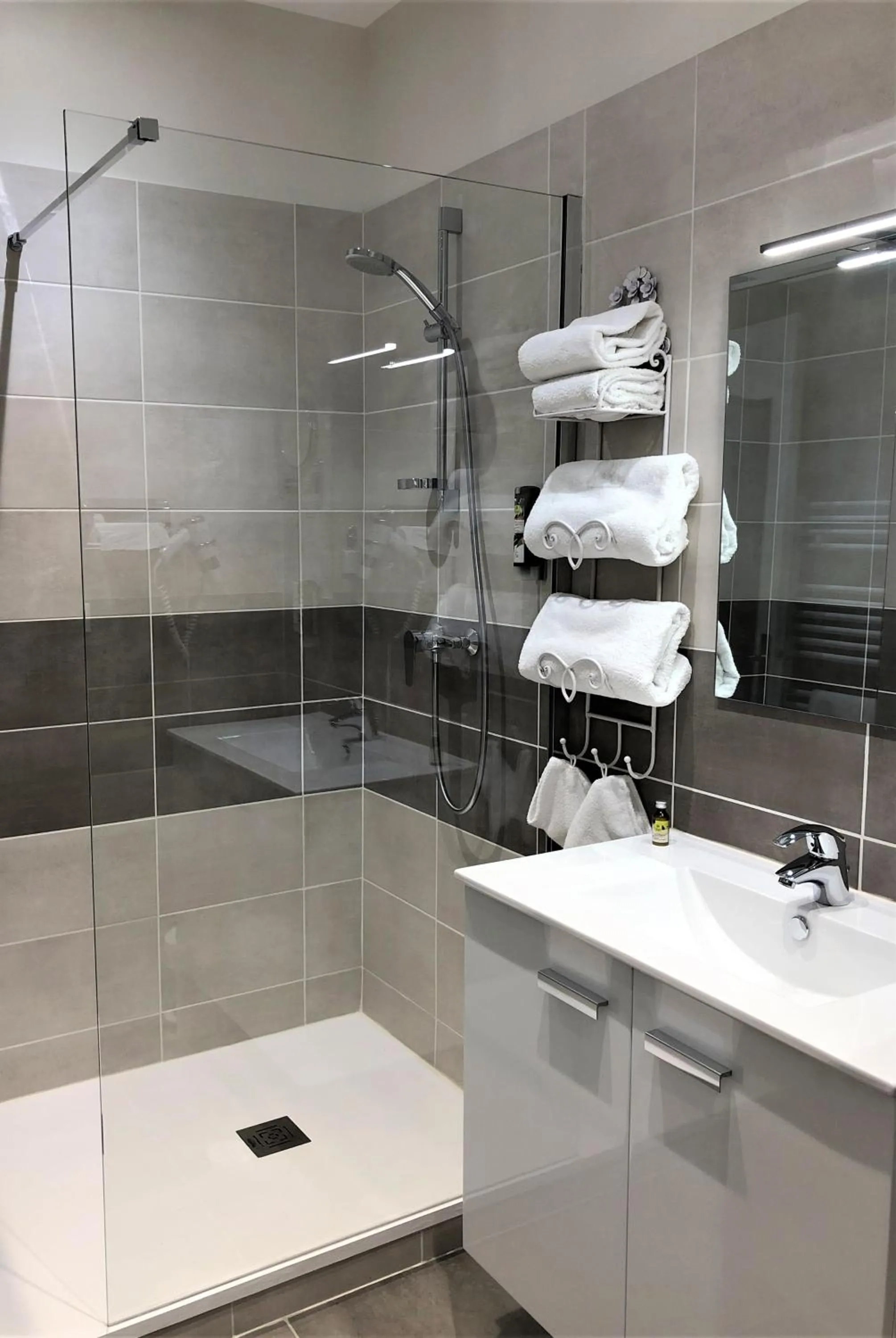 Bathroom in Hotel Restaurant Charbonnel