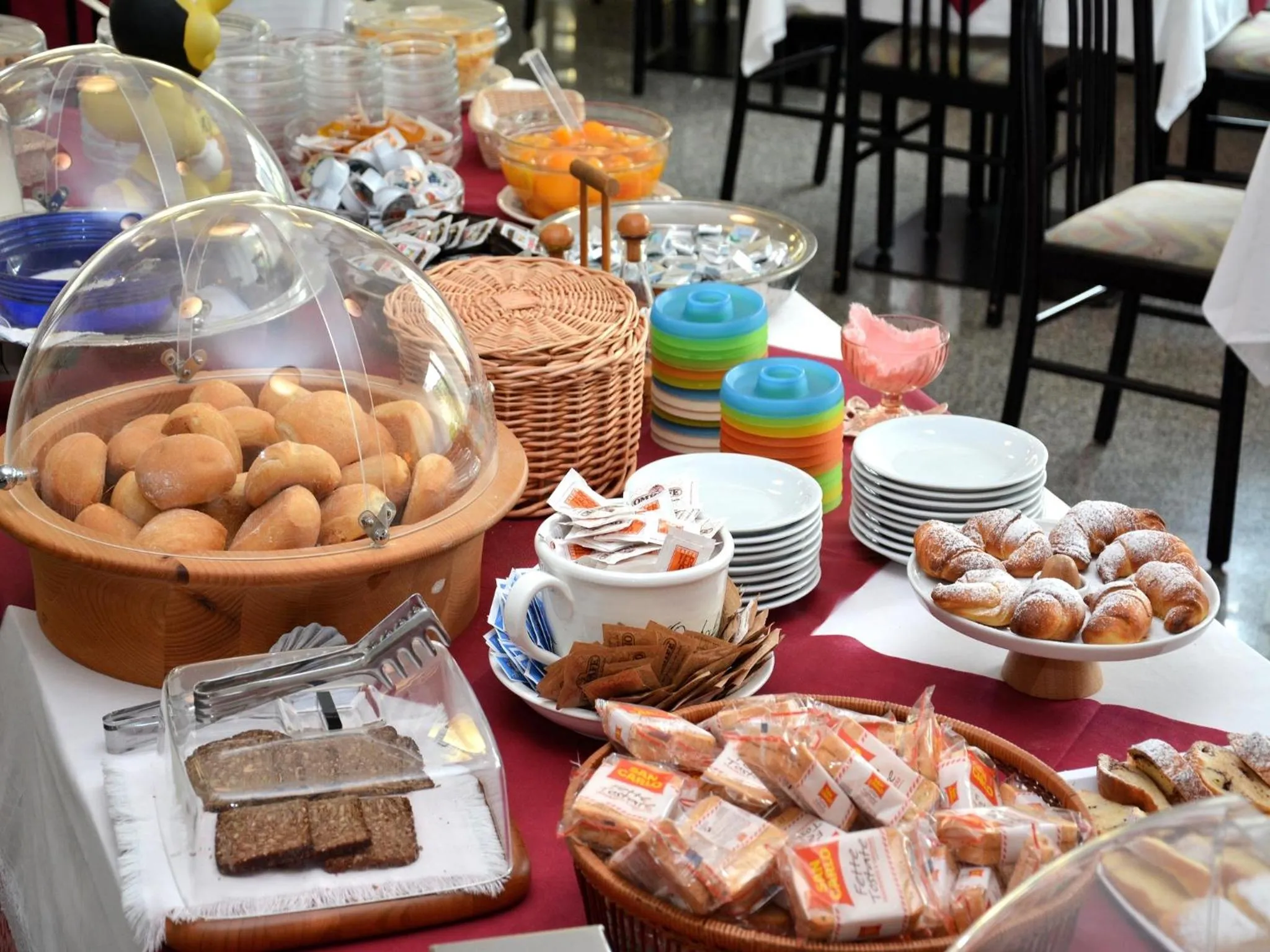 Restaurant/places to eat in Park Hotel Eden