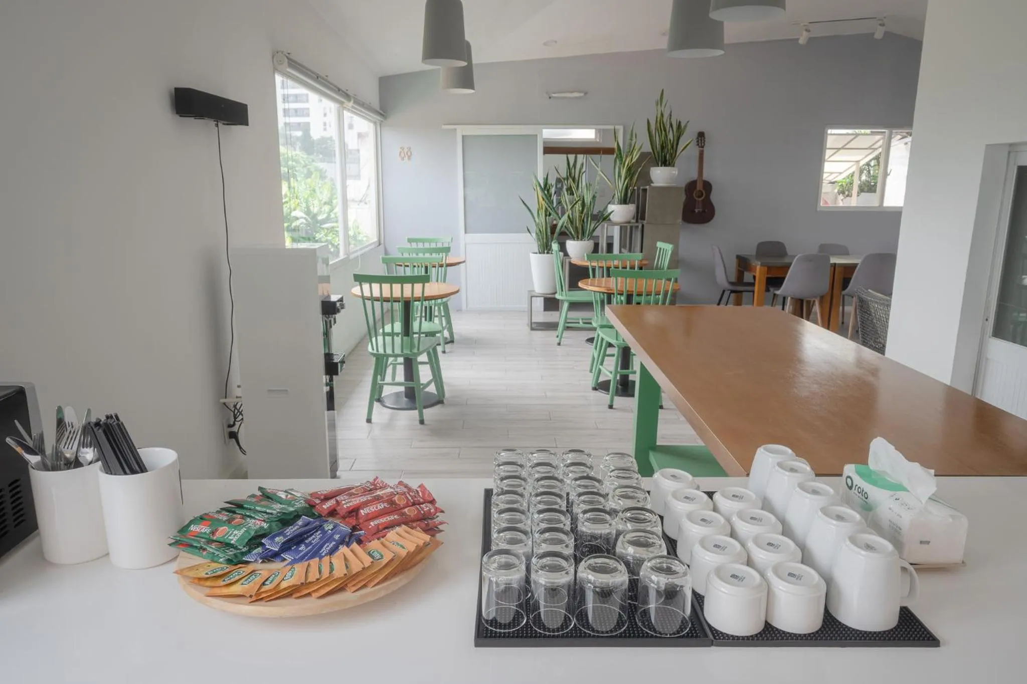 Communal lounge/ TV room in Common Inn Thao Dien