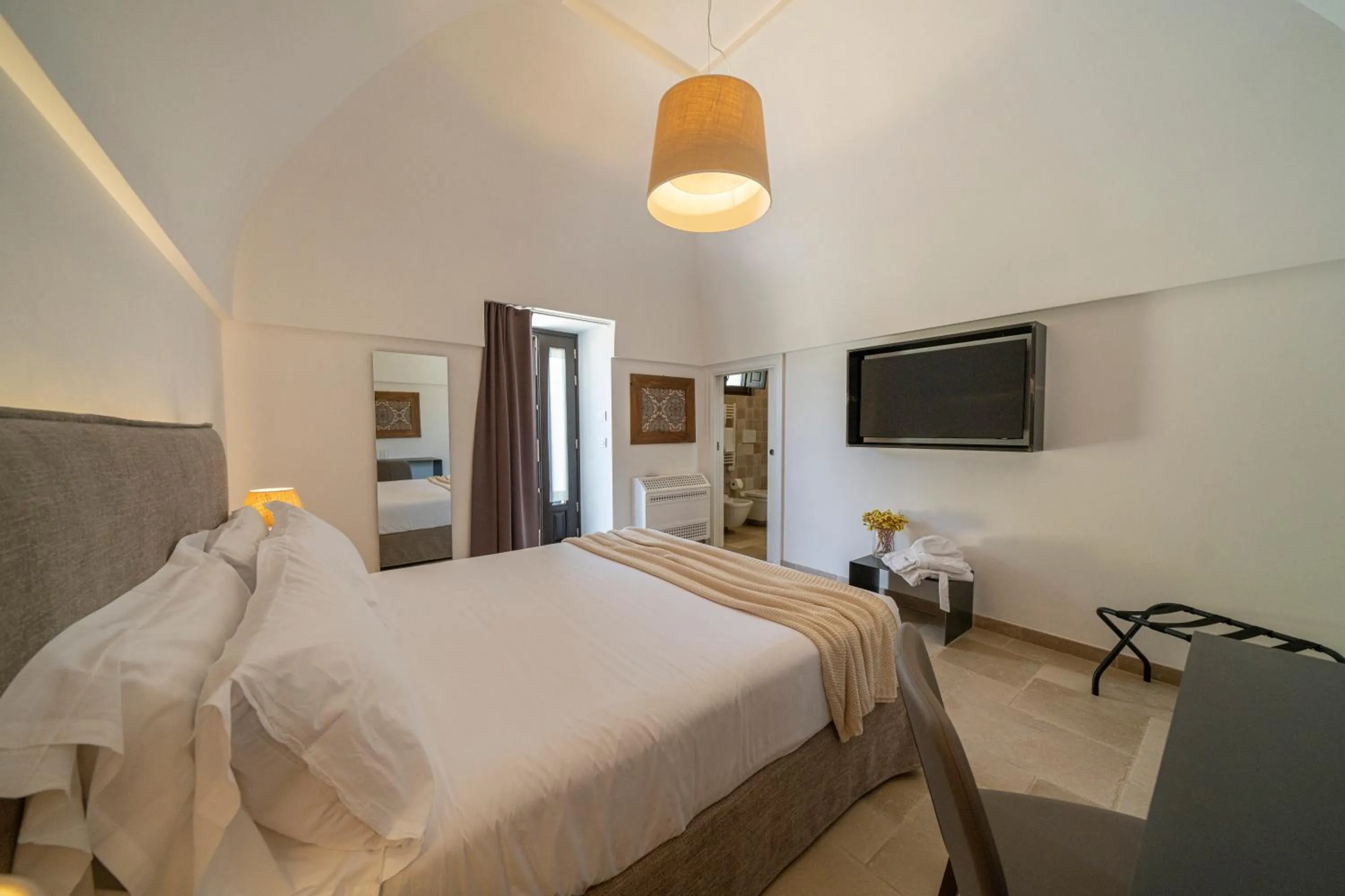 Photo of the whole room, Bed in Ottolire Resort