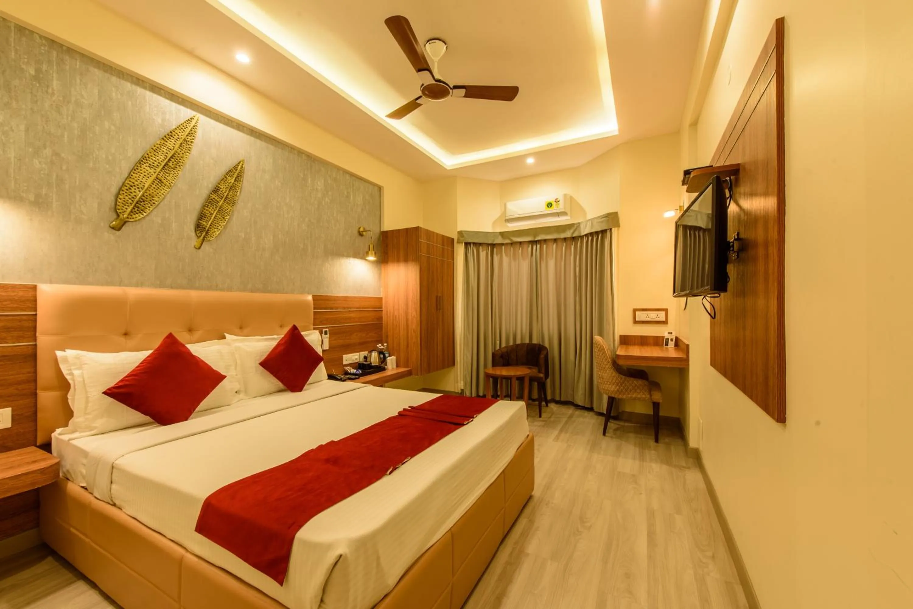 Bedroom, Bed in Bangalore Gate Hotel & Conferences