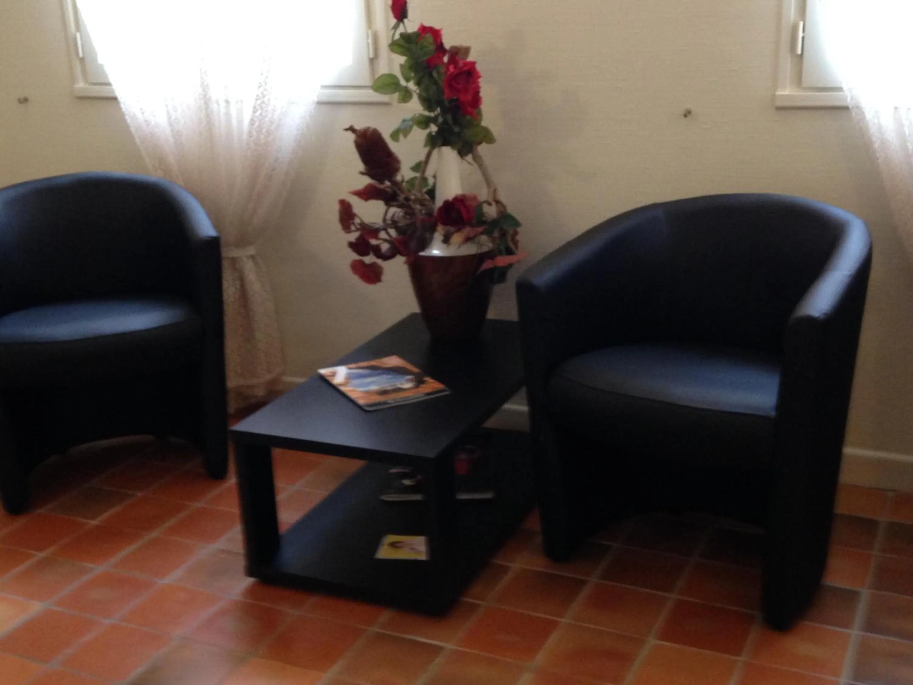 Lobby or reception in Logis Hôtel Restaurant La Bastide