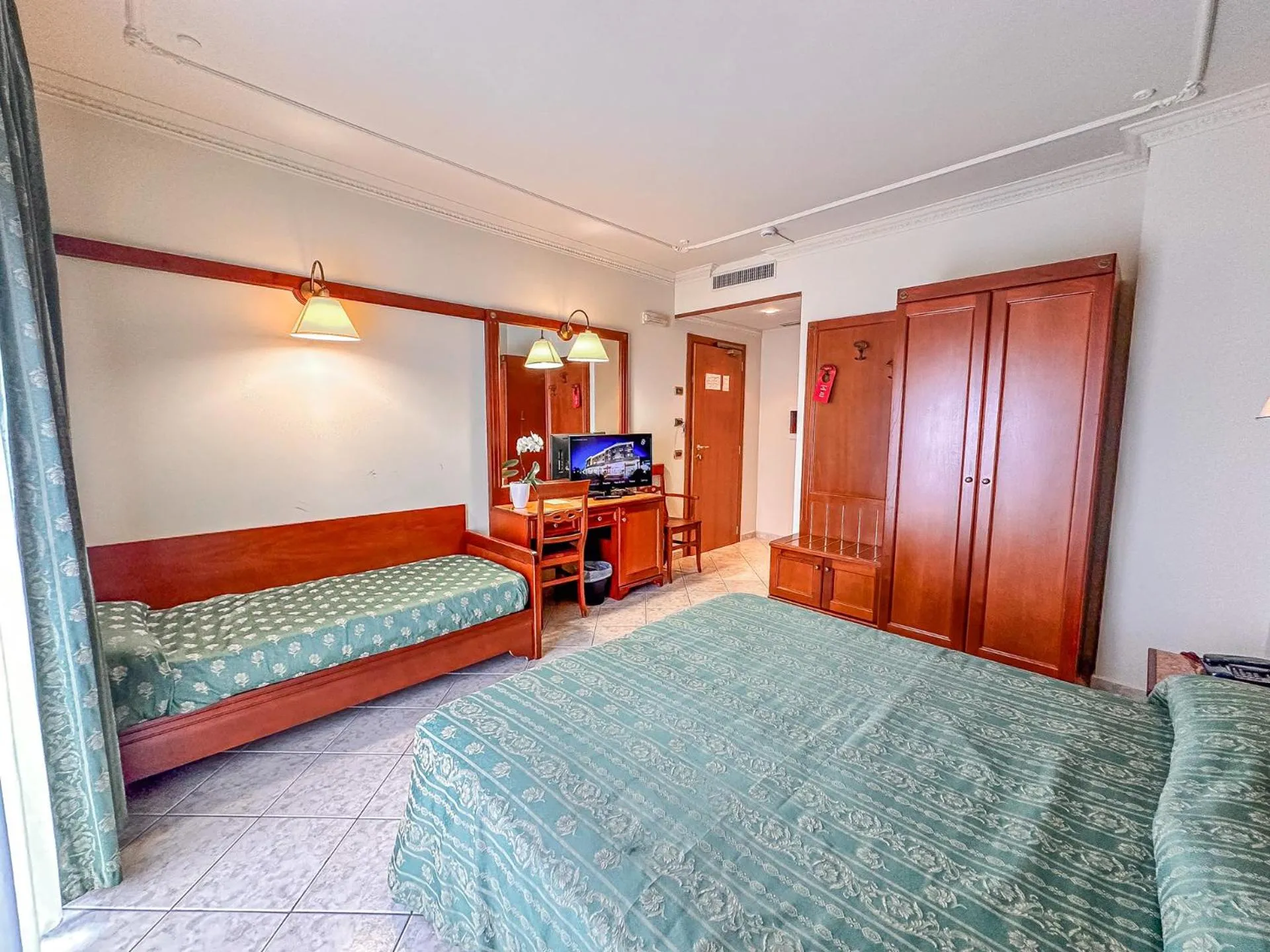 Bedroom, Bed in Hotel Valle Rossa