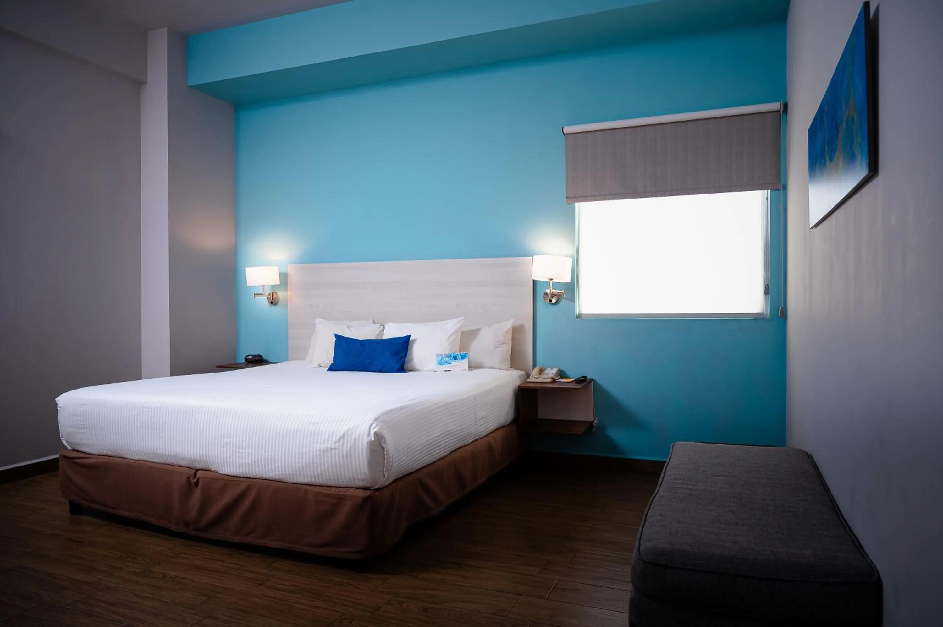 Bed in Comfort Inn & Suites Los Cabos
