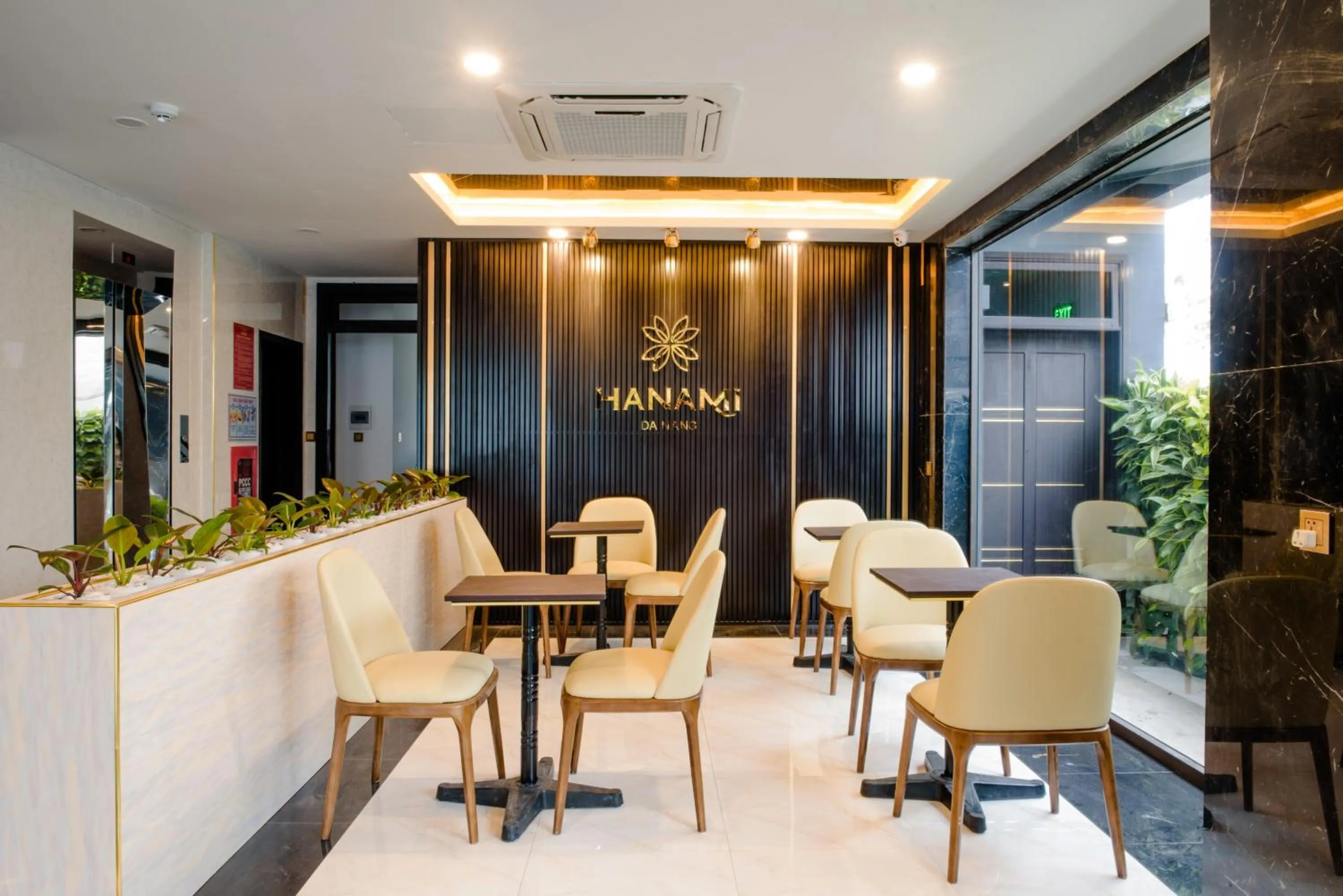 Living room in Hanami Hotel Danang