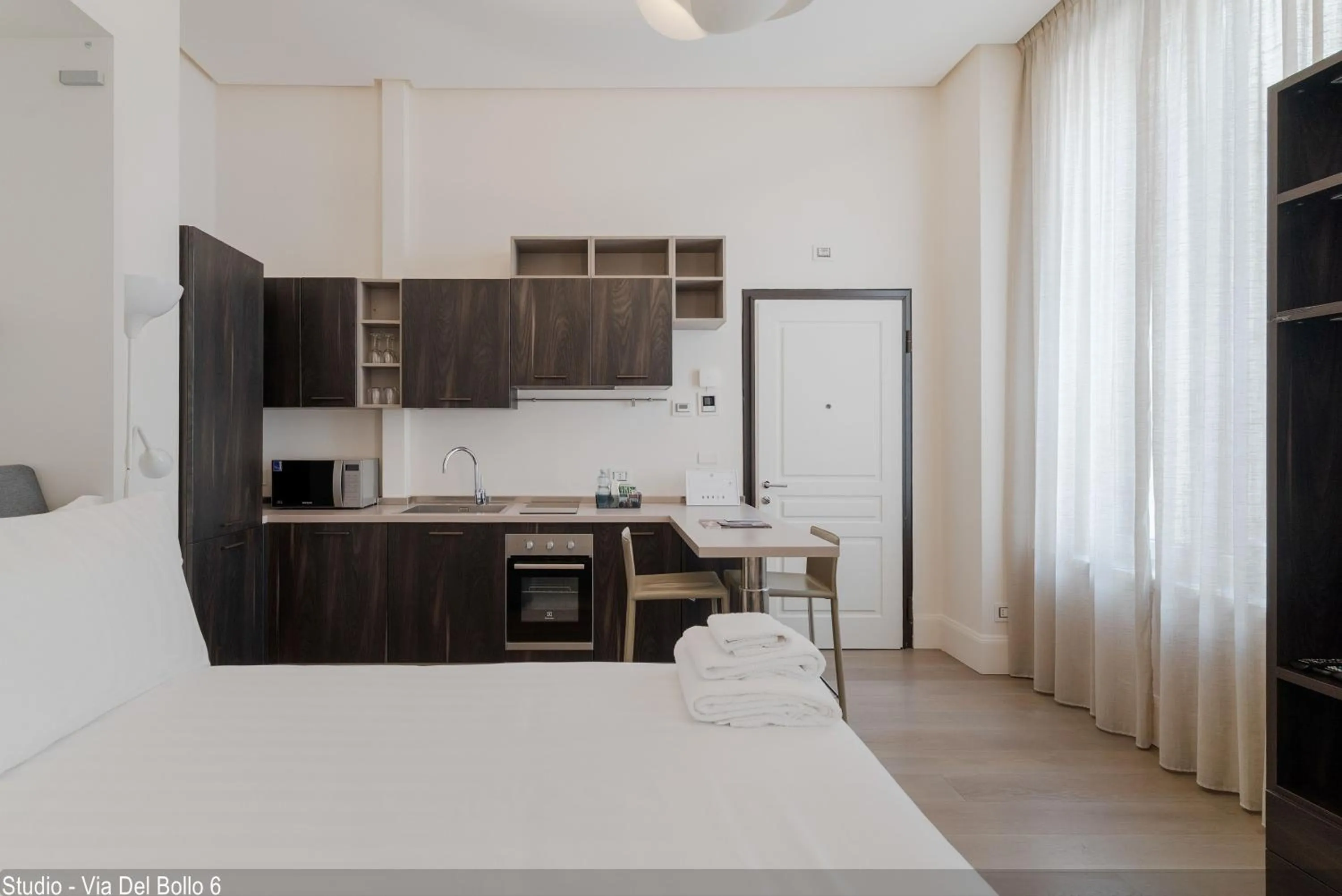 Photo of the whole room, Bed in Brera Apartments in City Center