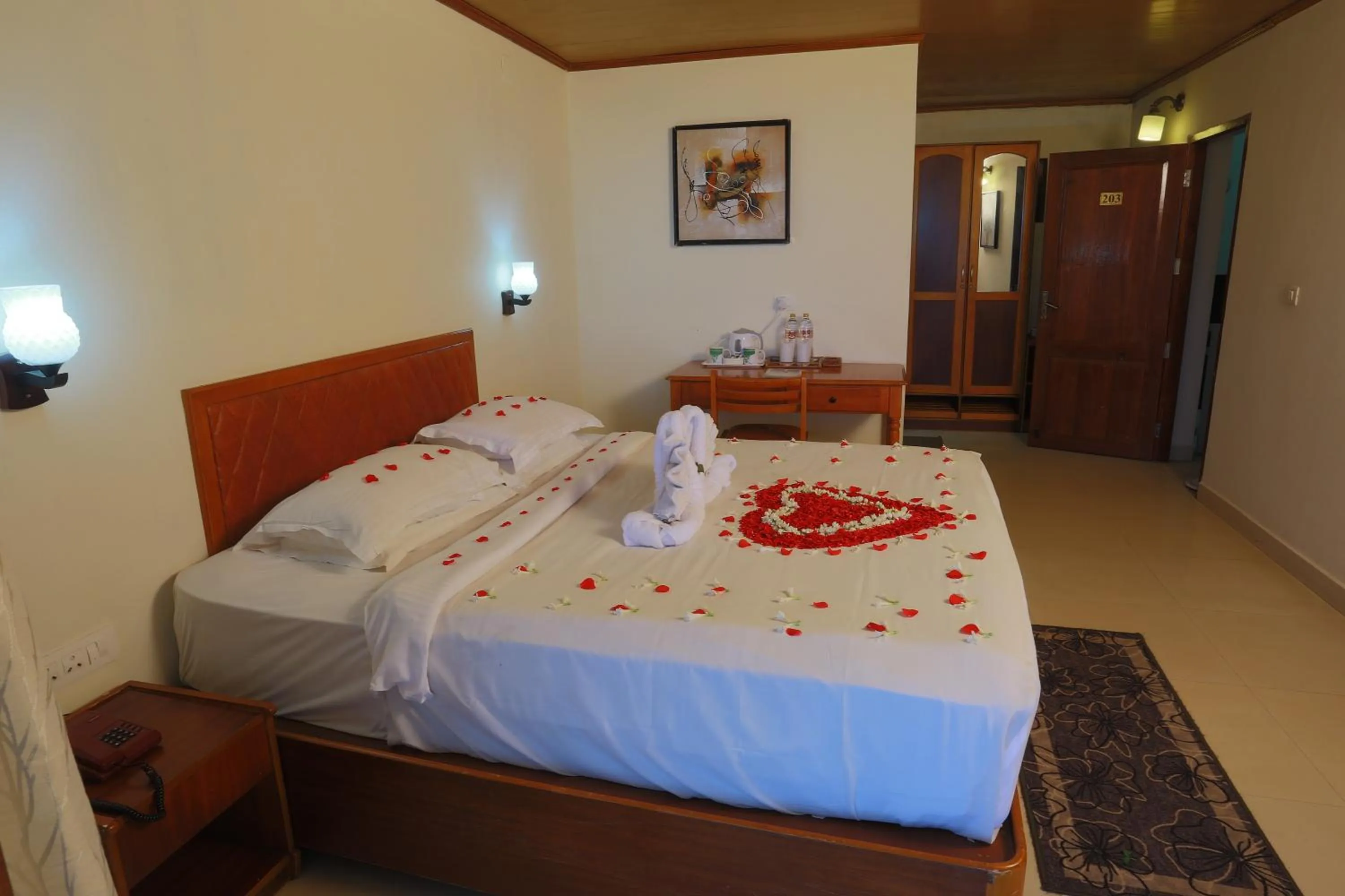 Bed in Deshadan Mountain Resort -The highest resort in Munnar