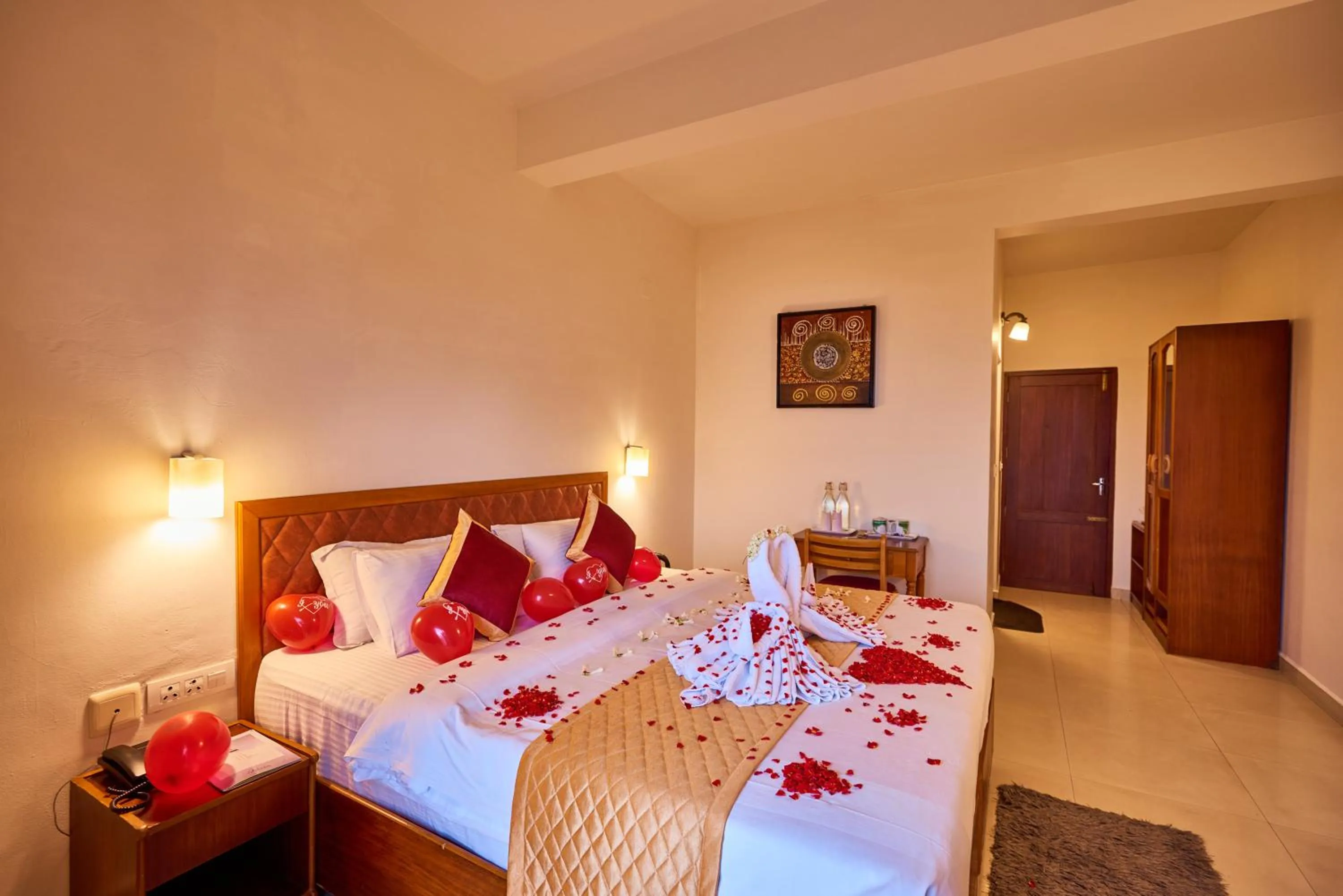 Bed in Deshadan Mountain Resort -The highest resort in Munnar