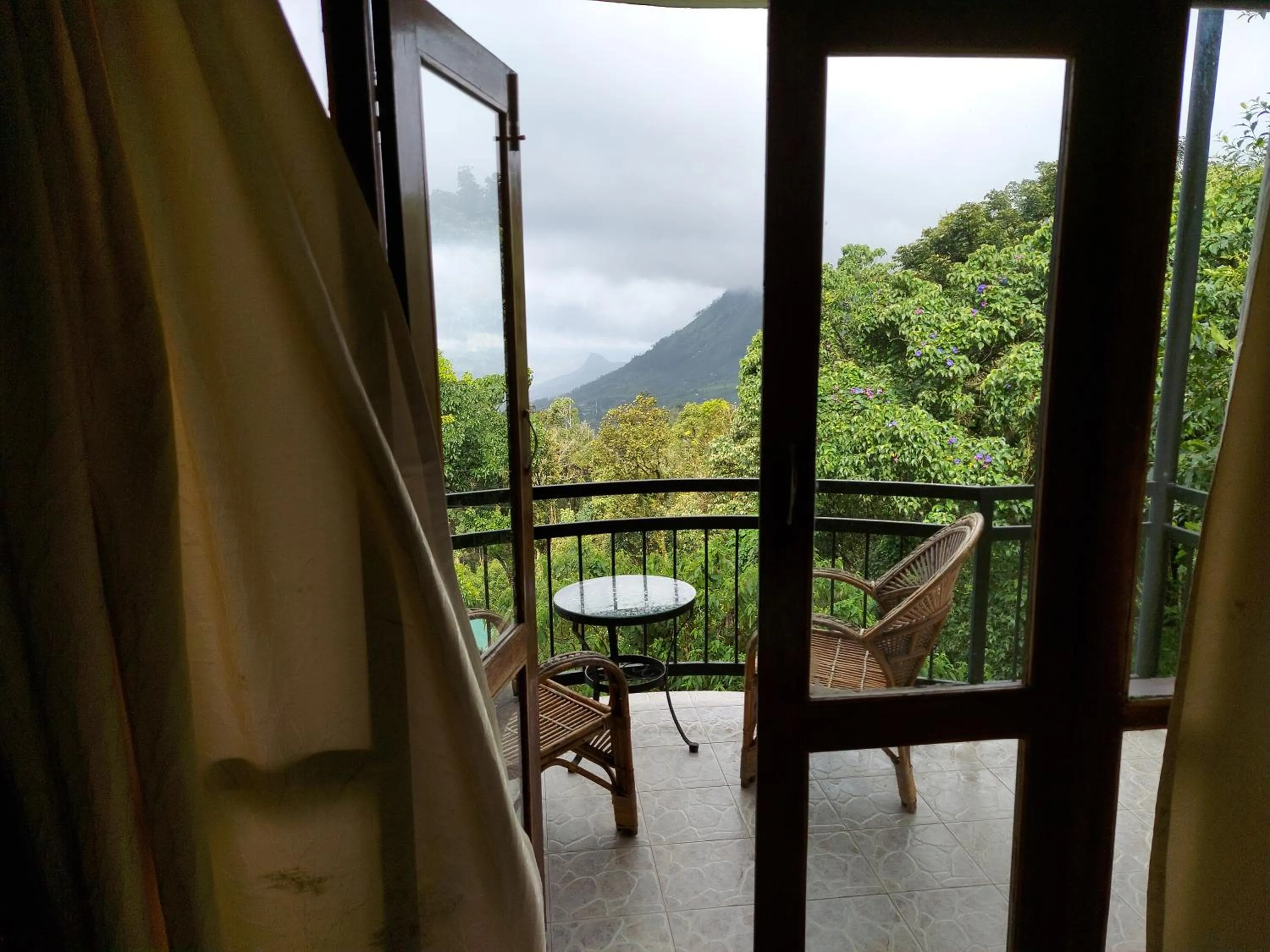 Deshadan Mountain Resort -The highest resort in Munnar