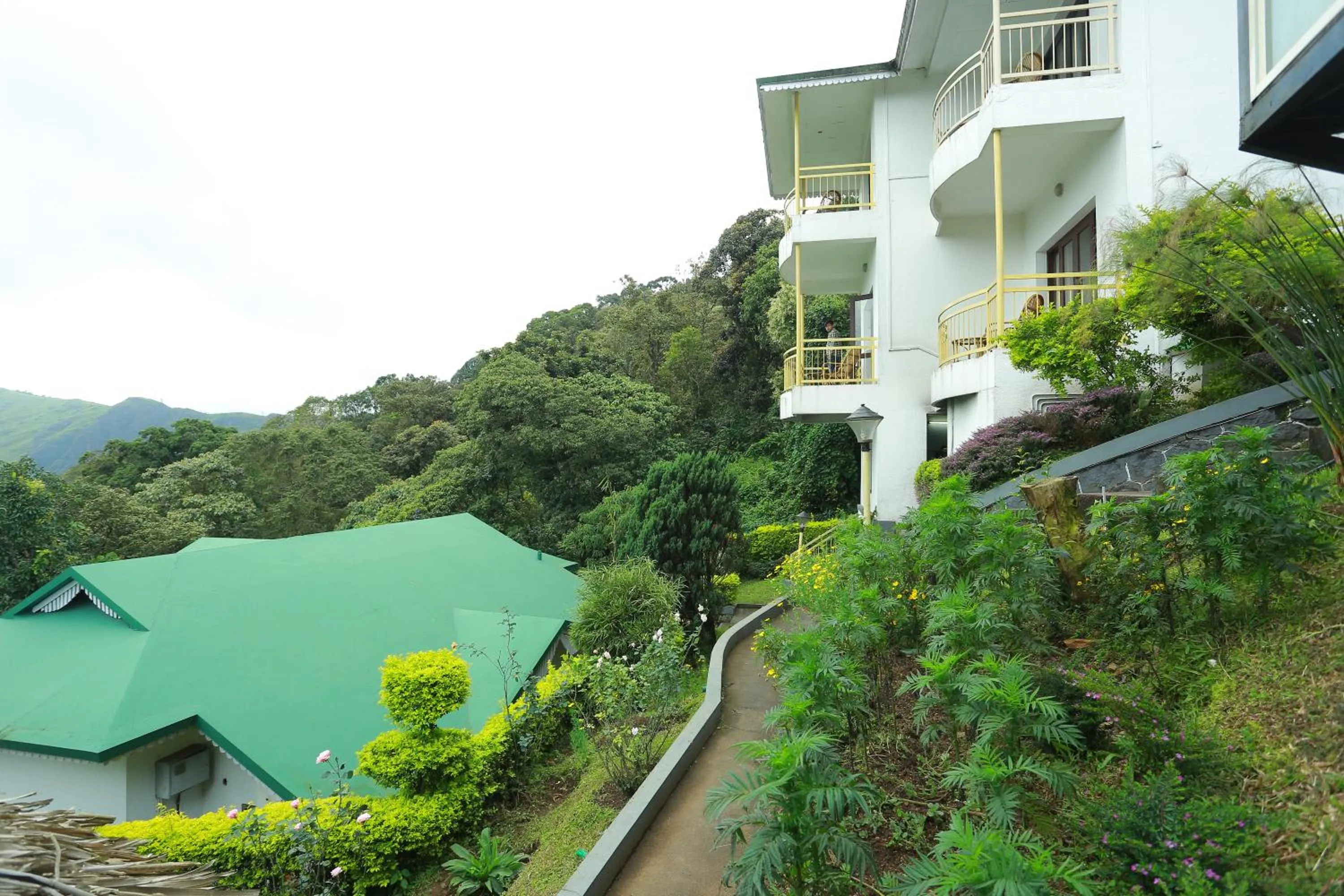 Deshadan Mountain Resort -The highest resort in Munnar