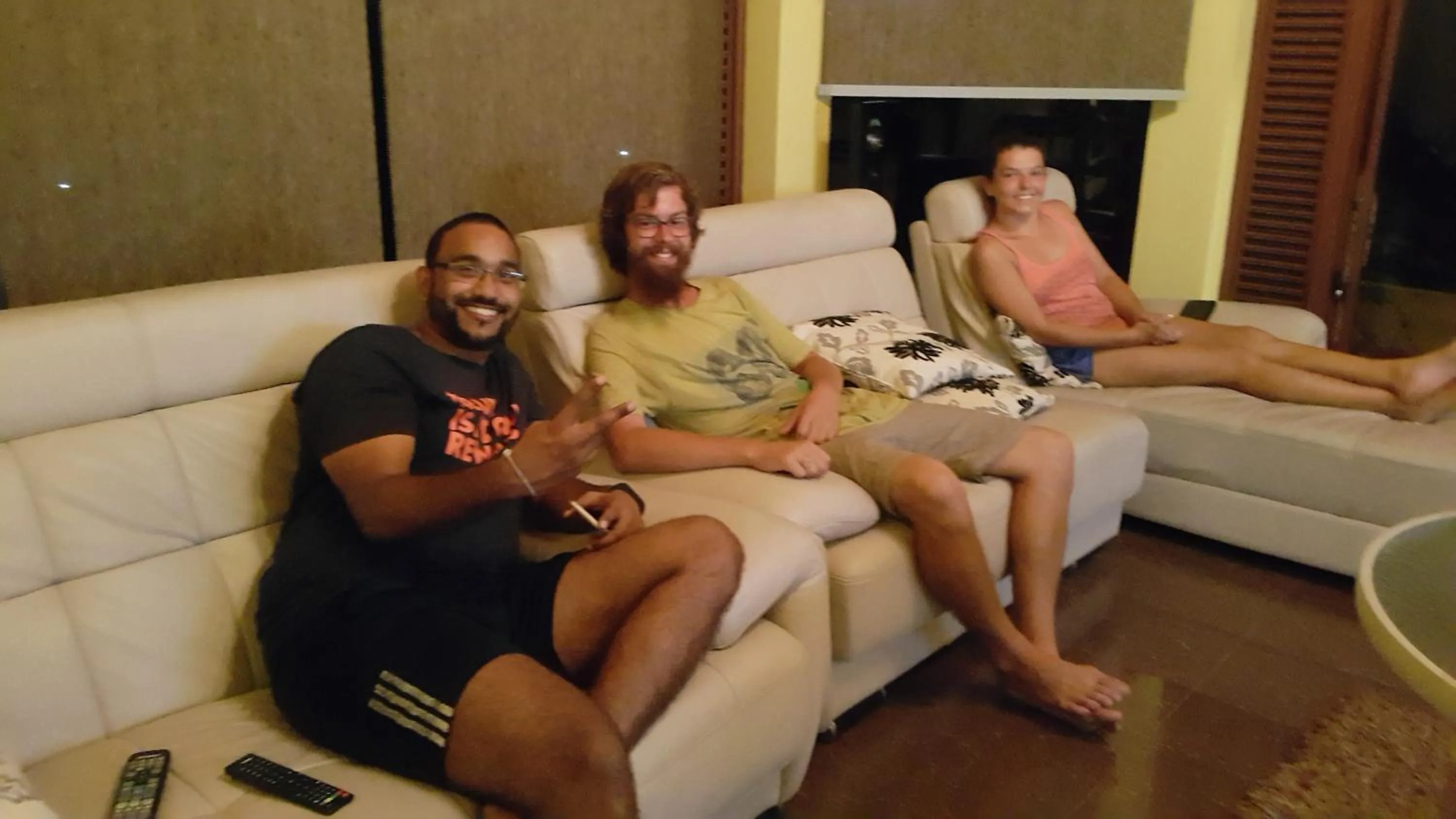 Communal lounge/ TV room in Resident View Homestay