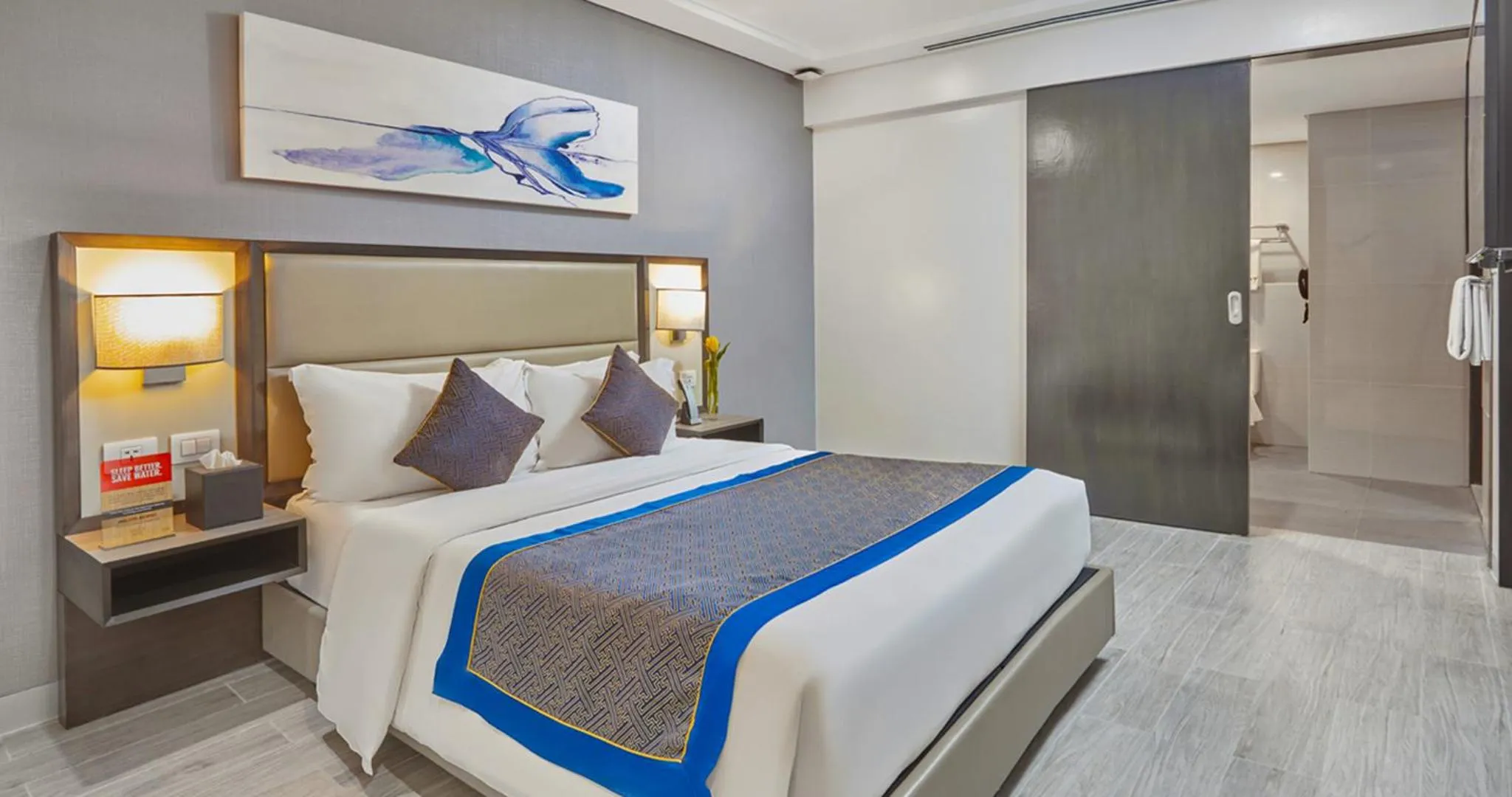 Bedroom, Bed in Savoy Hotel Manila near Airport NAIA Terminal 3 MNL