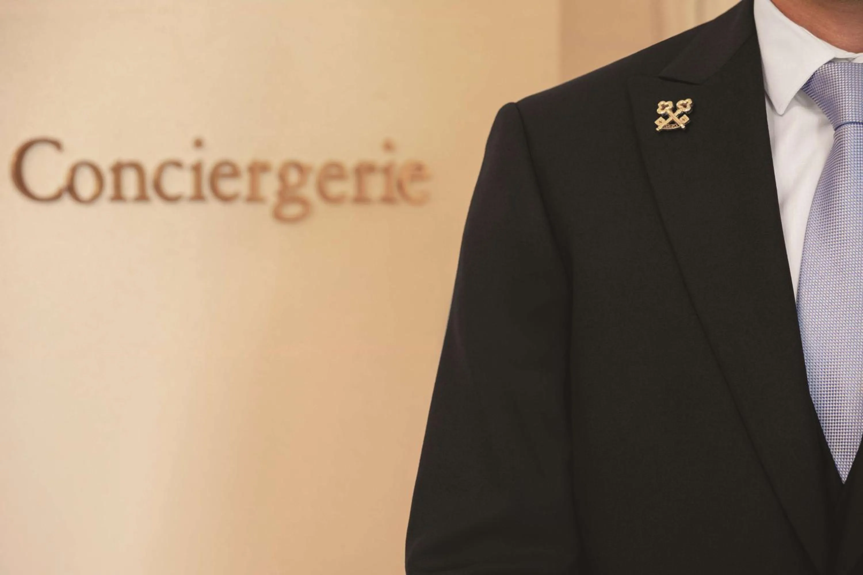 Lobby or reception in Shangri-La Paris