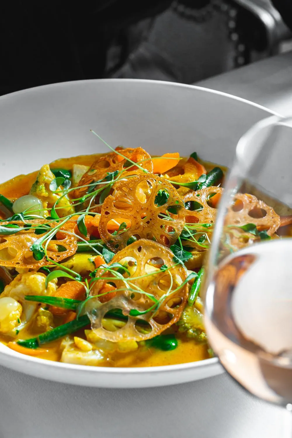 Restaurant/places to eat in Shangri-La Paris