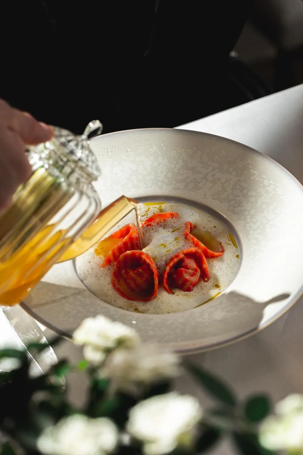 Restaurant/places to eat in Shangri-La Paris