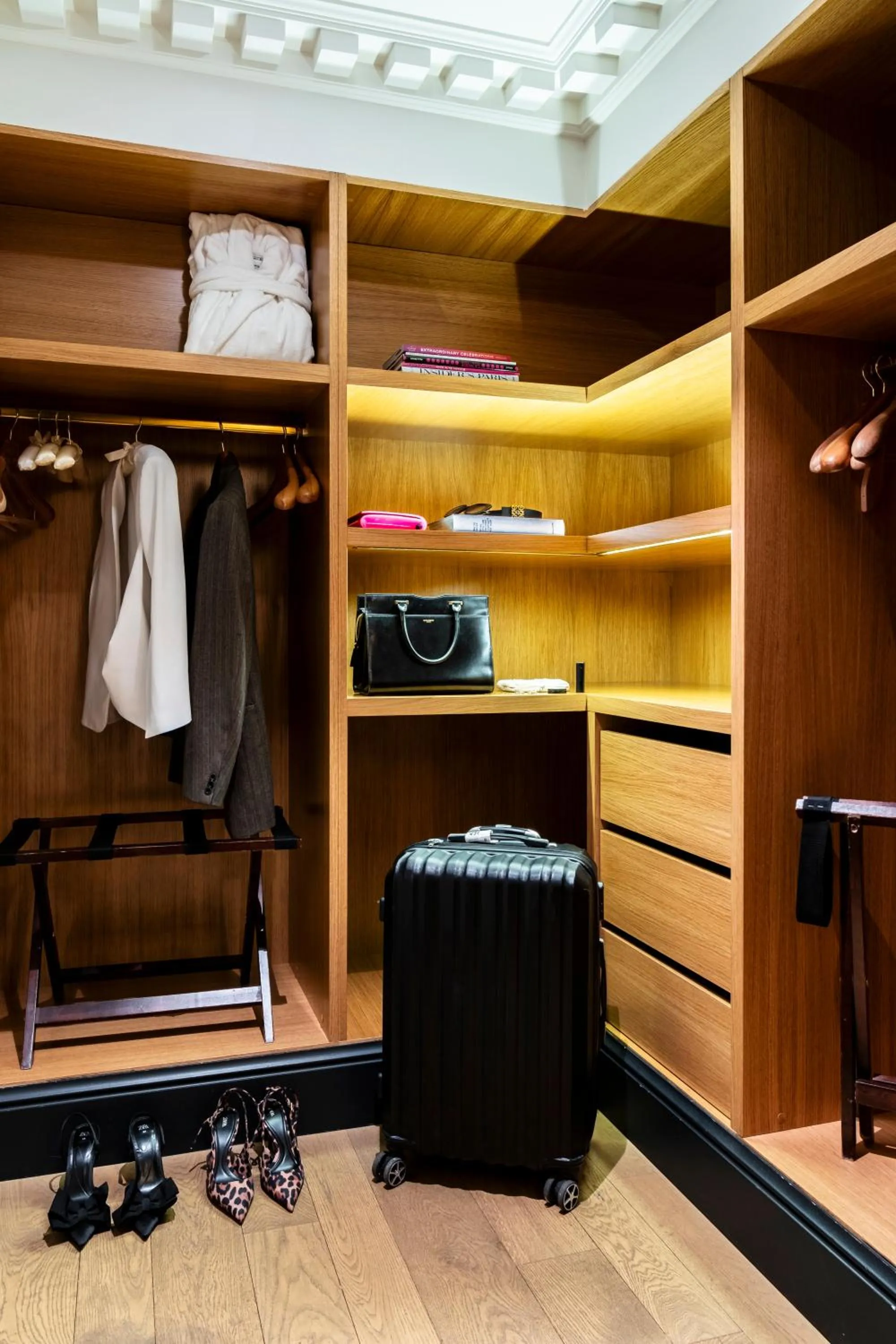 Hôtel de Berri Champs-Élysées, a Luxury Collection Hotel