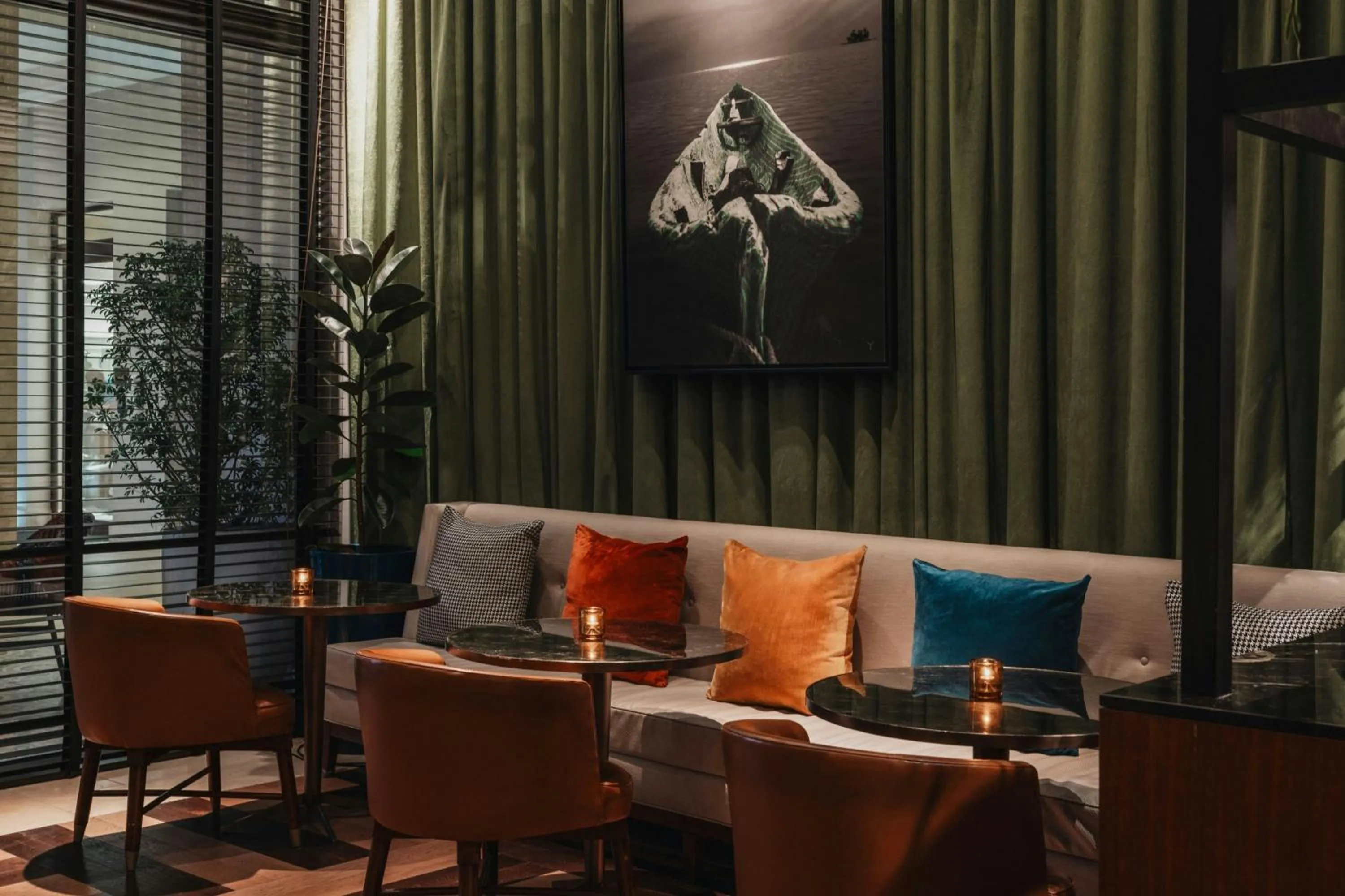 Lounge or bar in The Santa Maria, a Luxury Collection Hotel & Golf Resort, Panama City