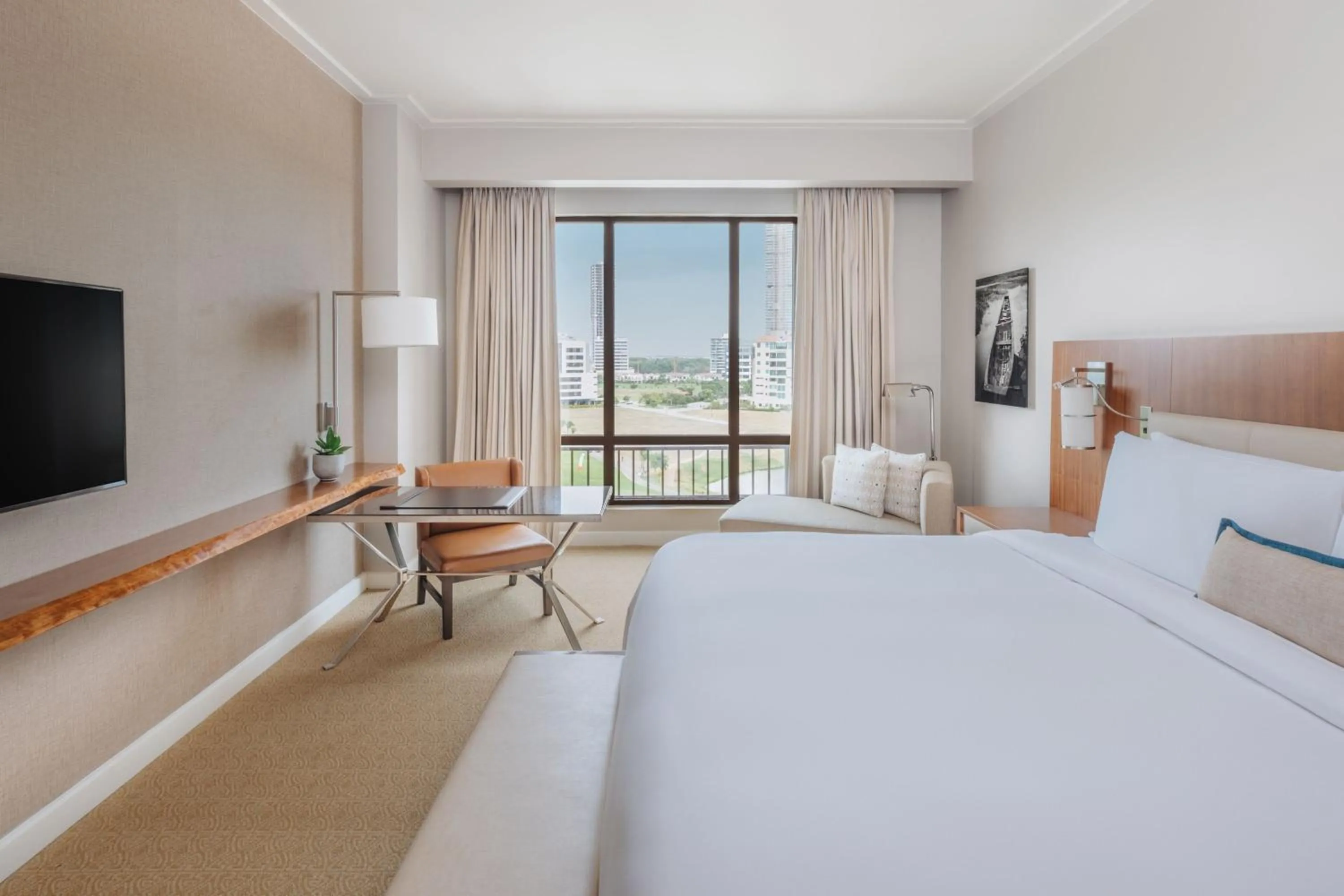 Photo of the whole room, Bed in The Santa Maria, a Luxury Collection Hotel & Golf Resort, Panama City