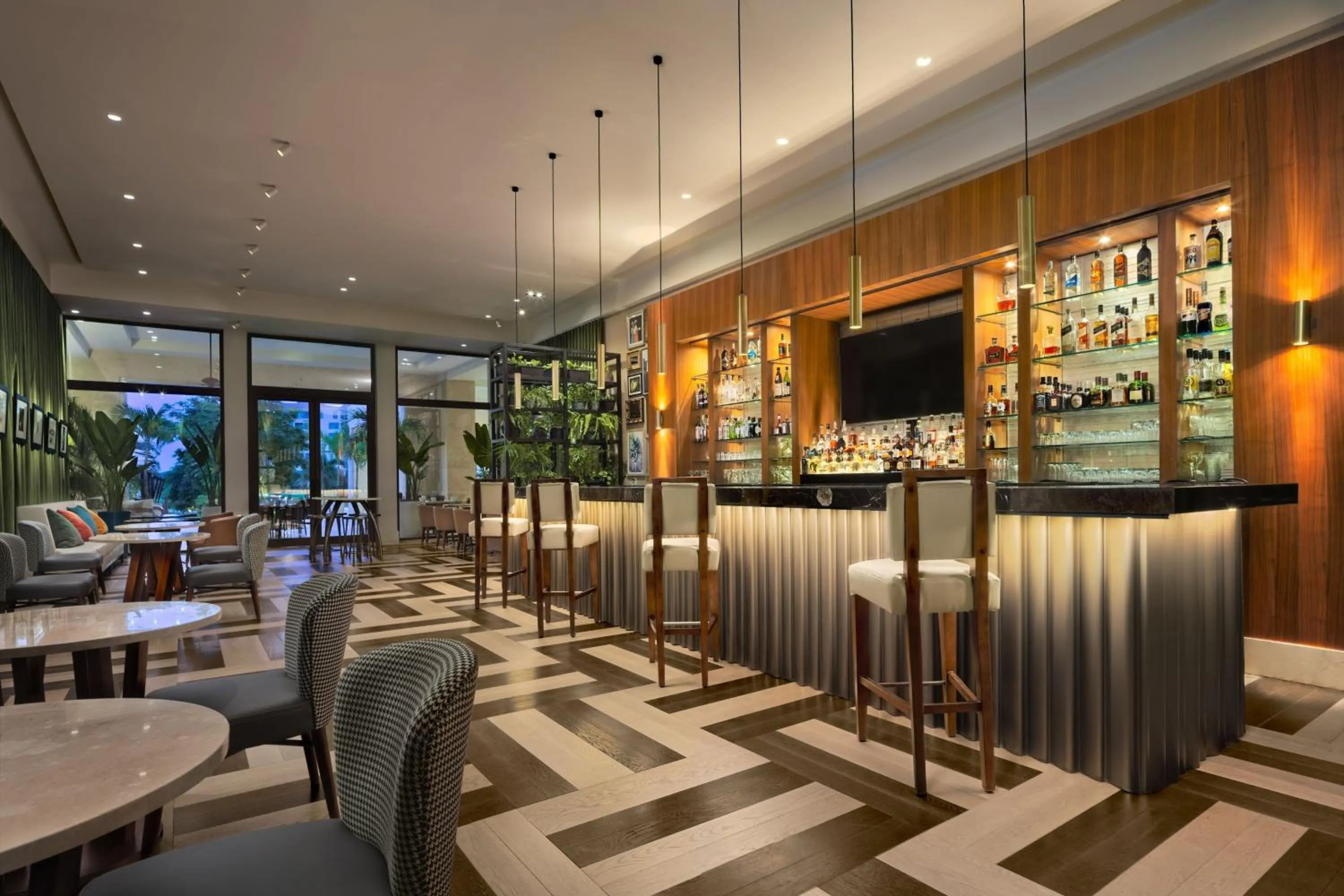 Lounge or bar in The Santa Maria, a Luxury Collection Hotel & Golf Resort, Panama City