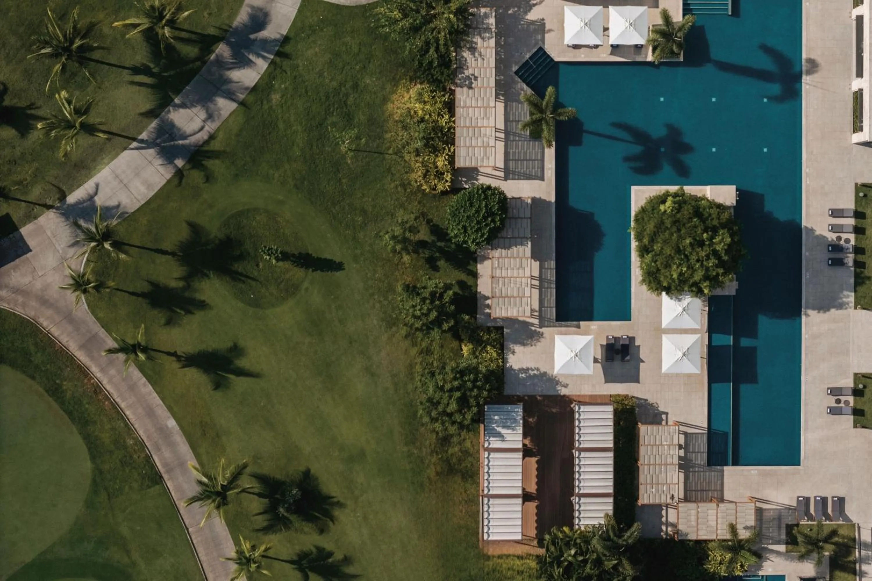 Swimming pool in The Santa Maria, a Luxury Collection Hotel & Golf Resort, Panama City