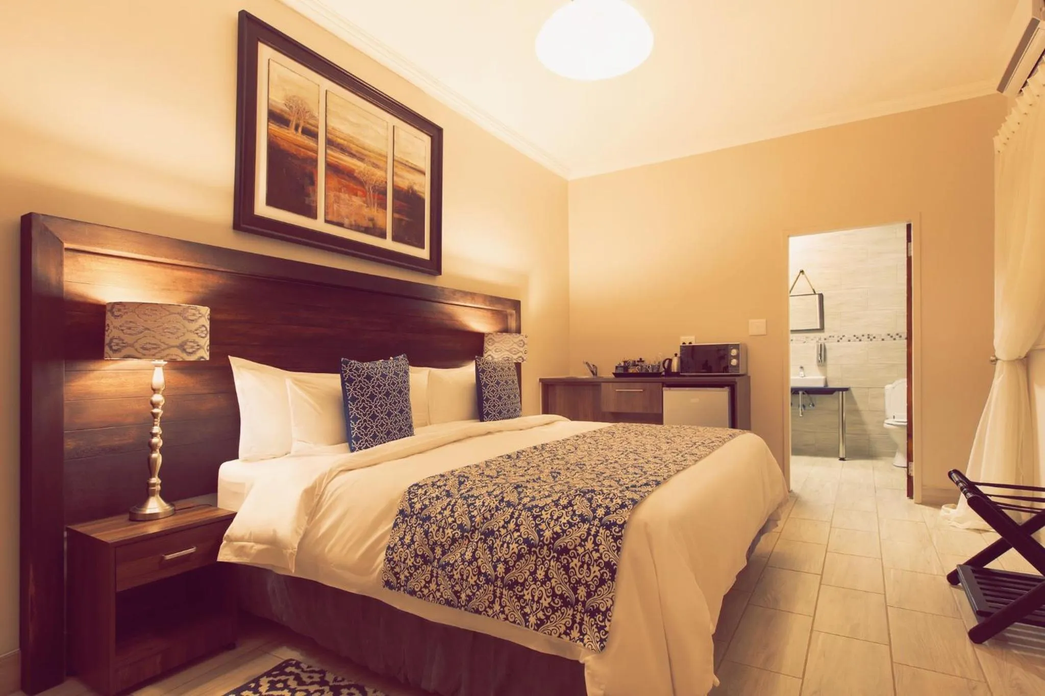 Bed in Three Olives Guesthouse