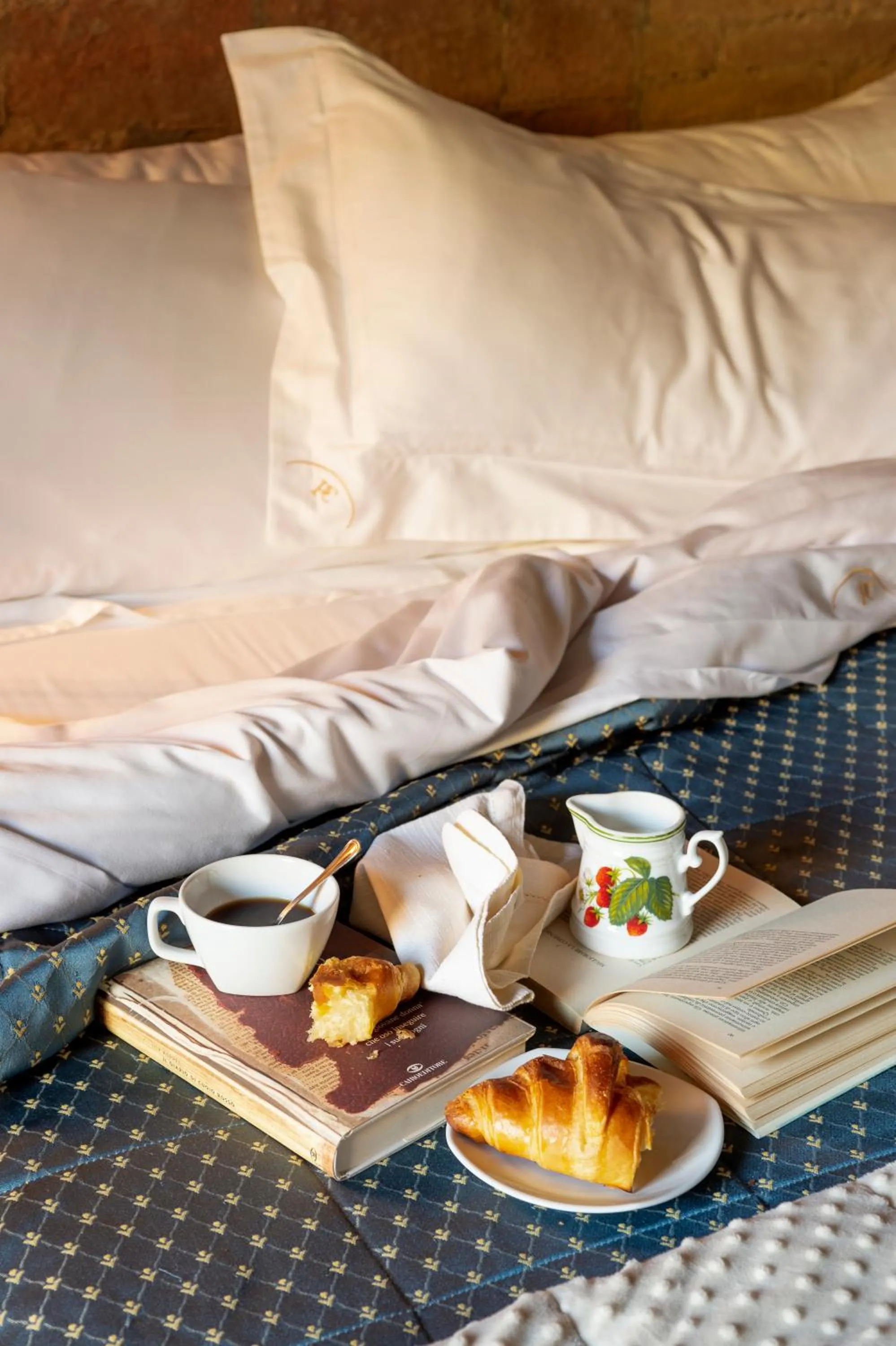 Bed in Porta Castellana B&B - Apartment