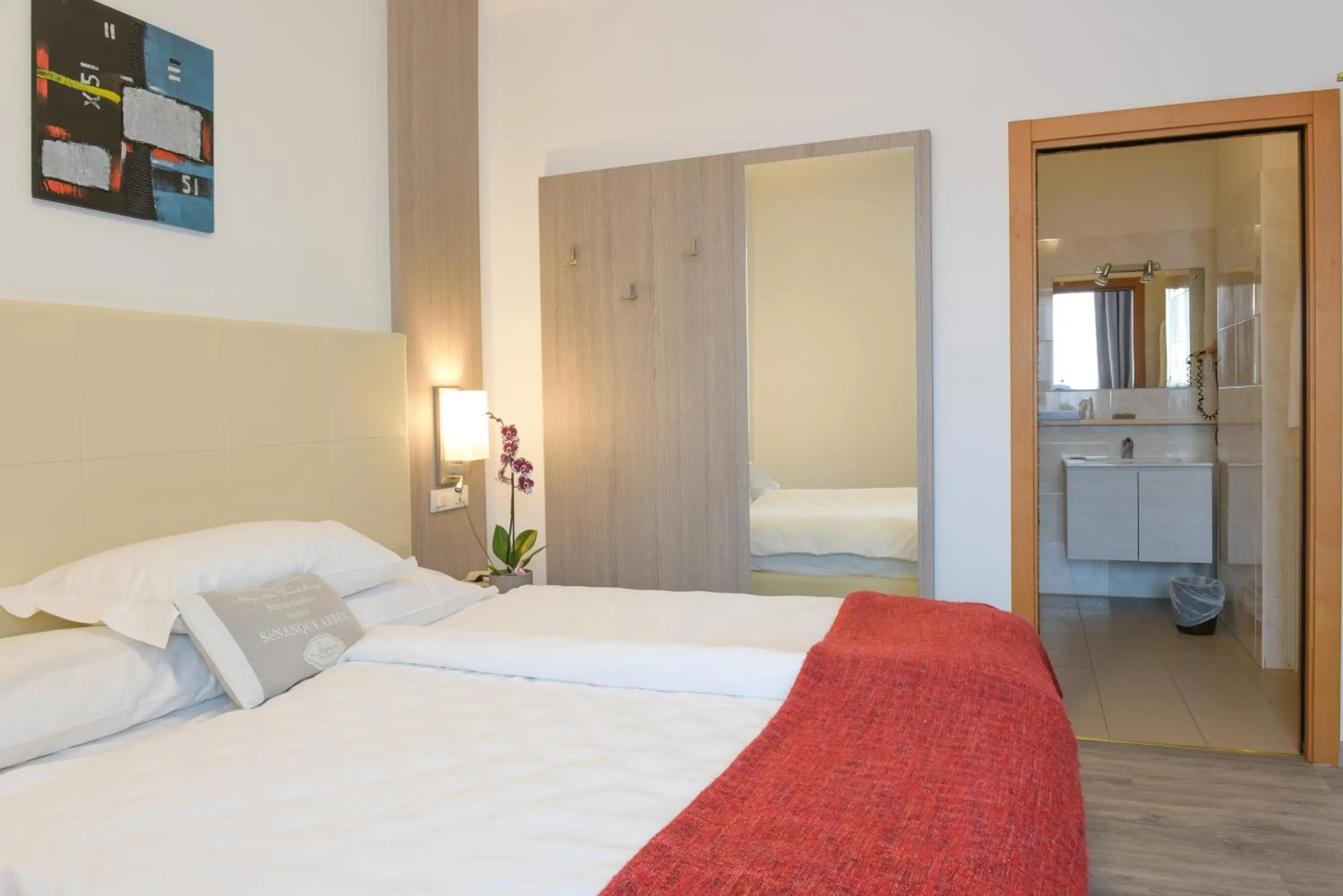 Photo of the whole room in Velòra ex Hotel Venezia