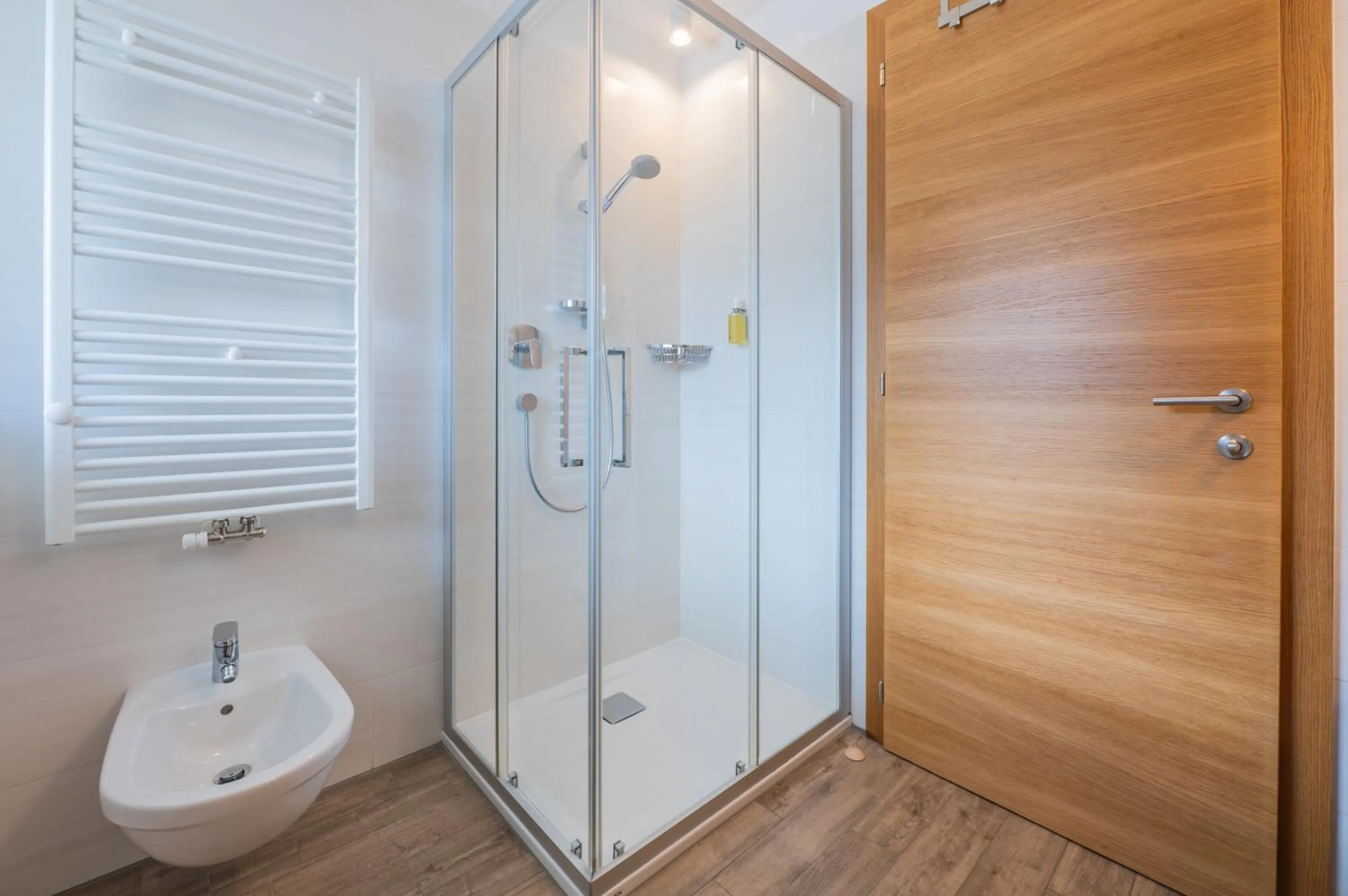 Bathroom in PLAN DE CORONES apartments