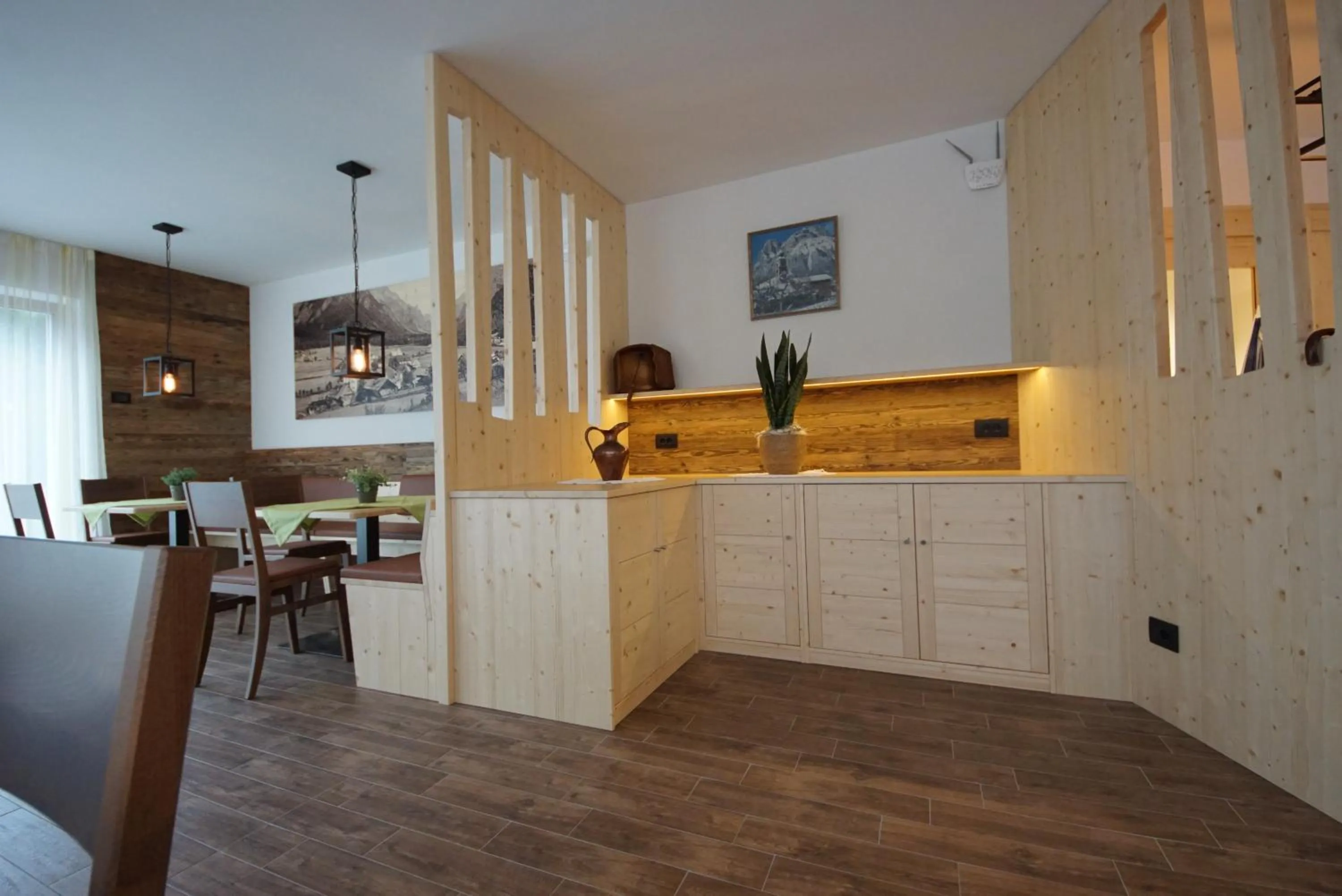 Communal lounge/ TV room in PLAN DE CORONES apartments