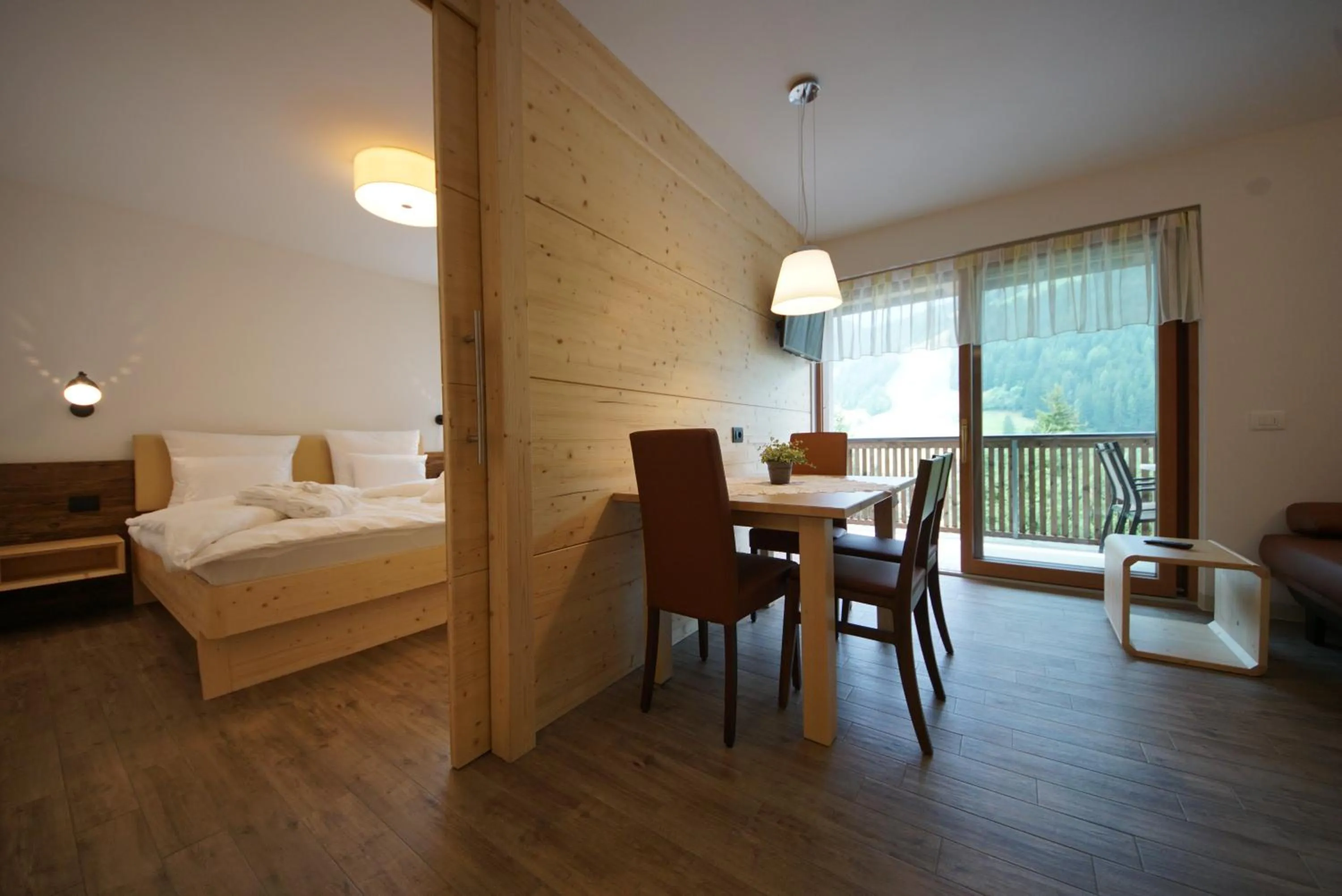 Kitchen or kitchenette, Bed in PLAN DE CORONES apartments