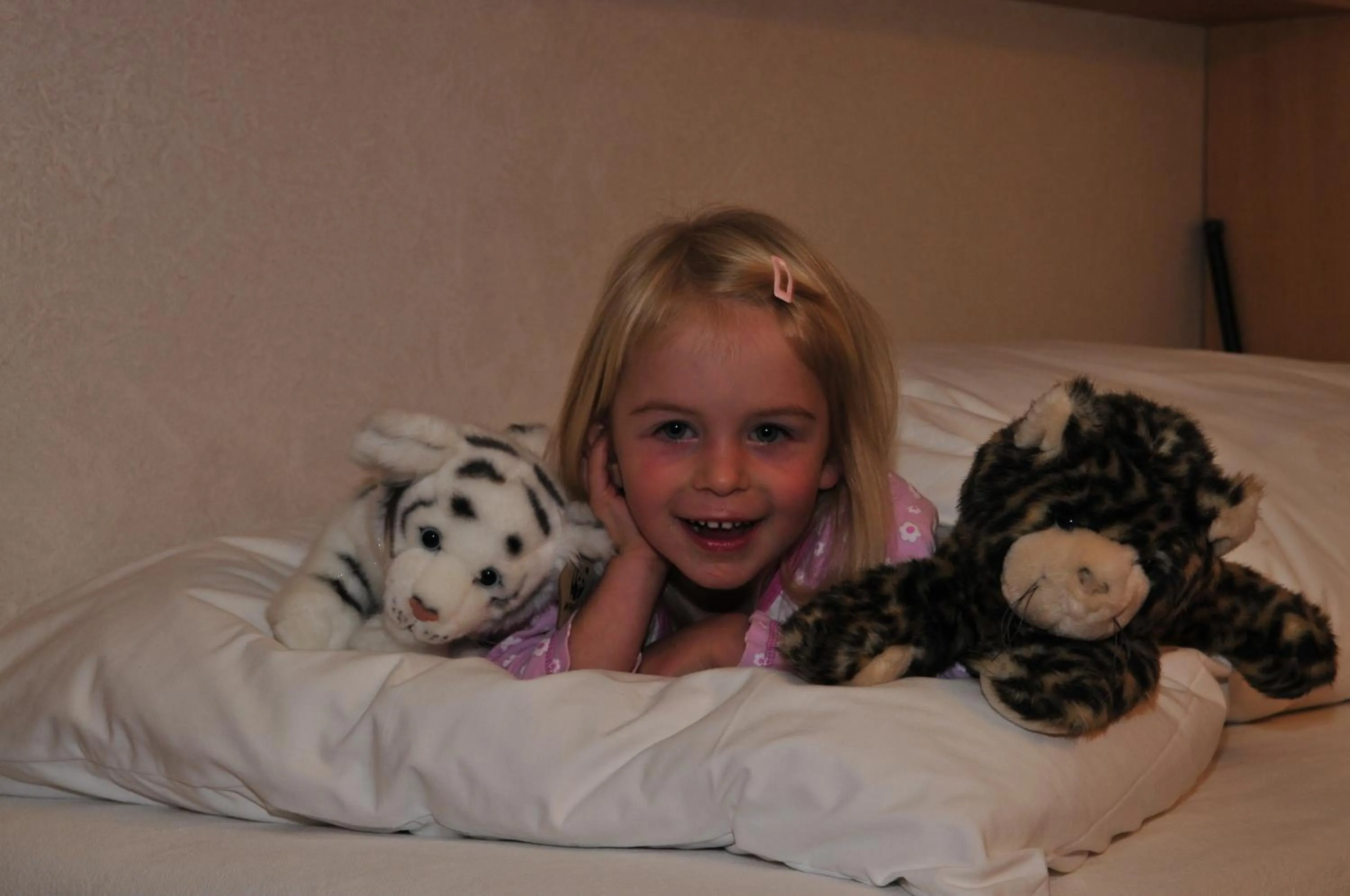 Bedroom, Bed in PLAN DE CORONES apartments