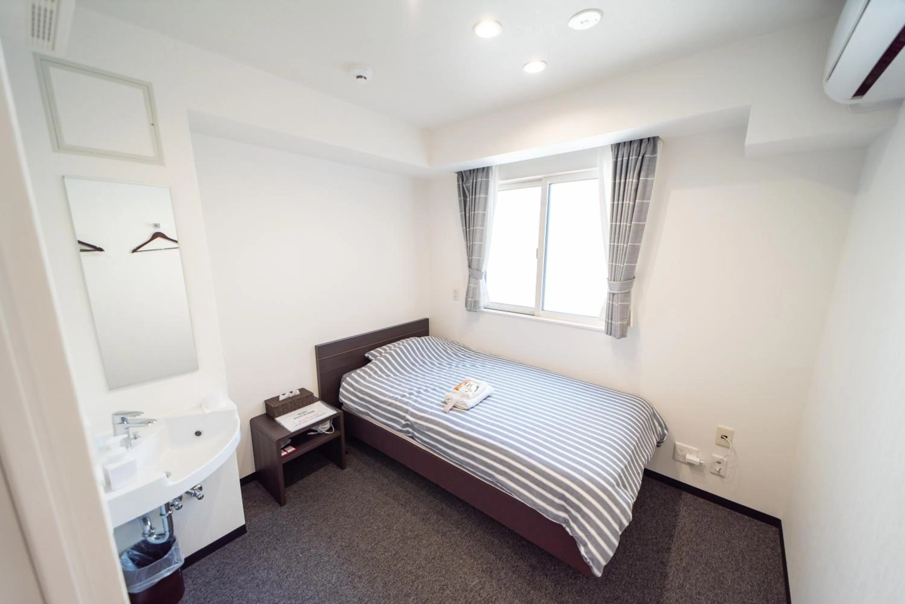 Bed in Port House Shibuya