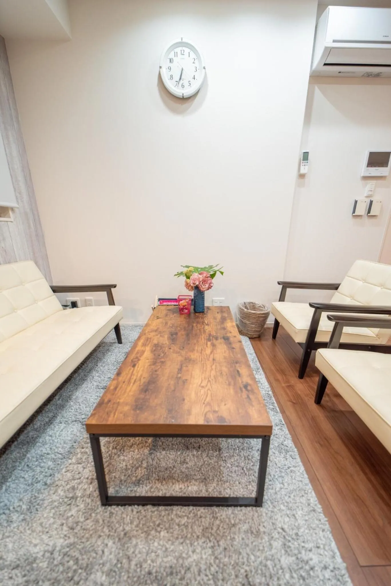 Communal lounge/ TV room in Port House Shibuya