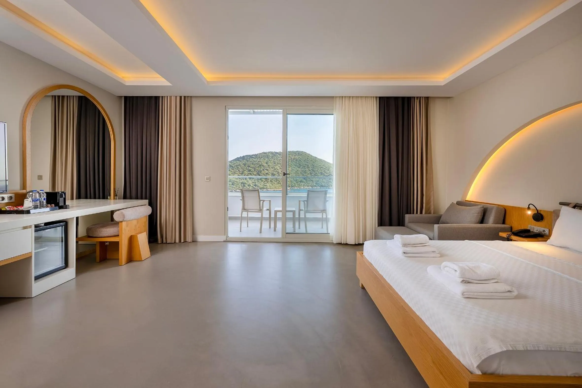 Photo of the whole room, Bed in Kas Marin Hotel