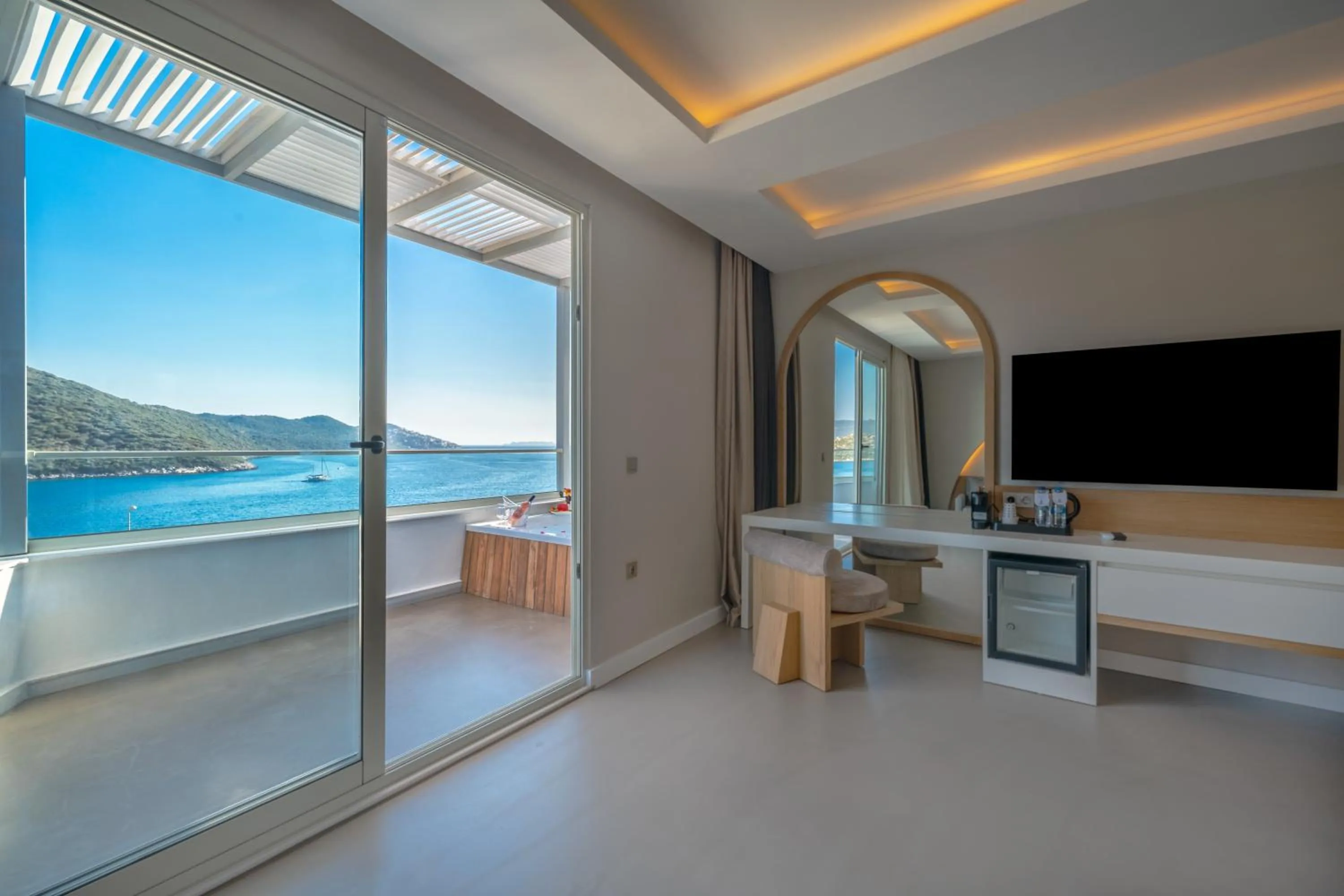 TV and multimedia in Kas Marin Hotel