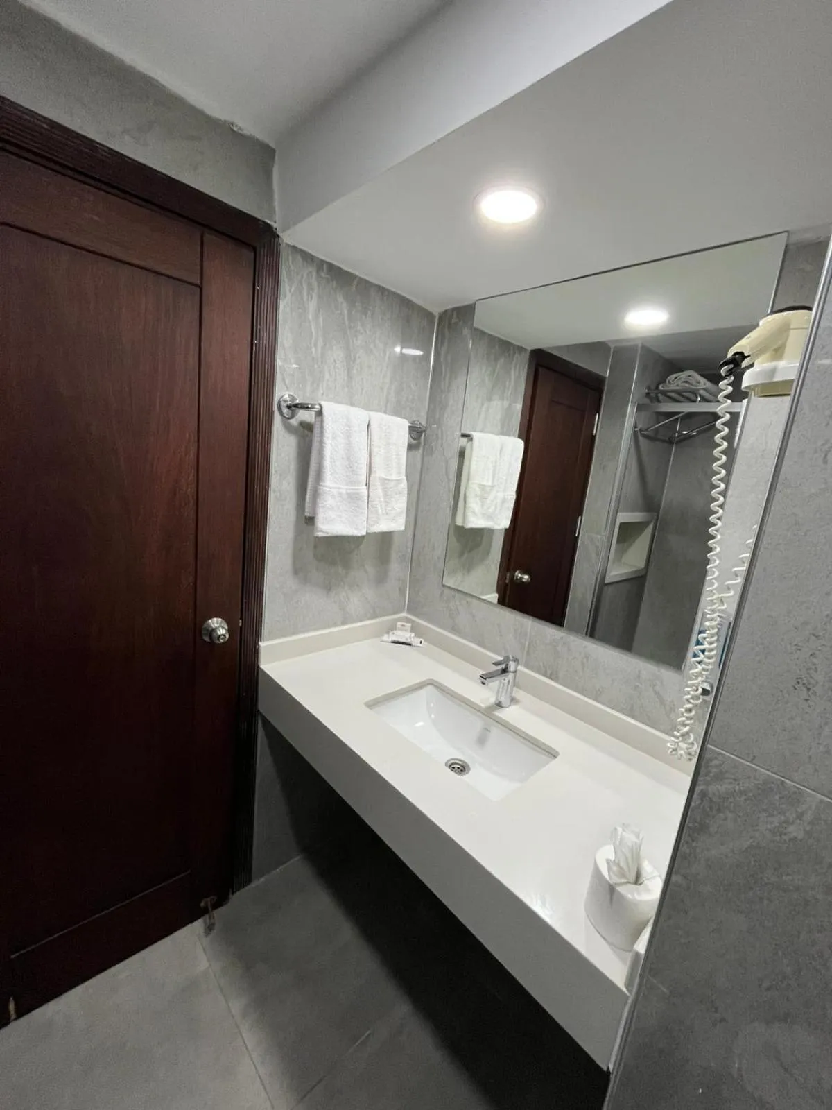 Side Palm D'or Hotel