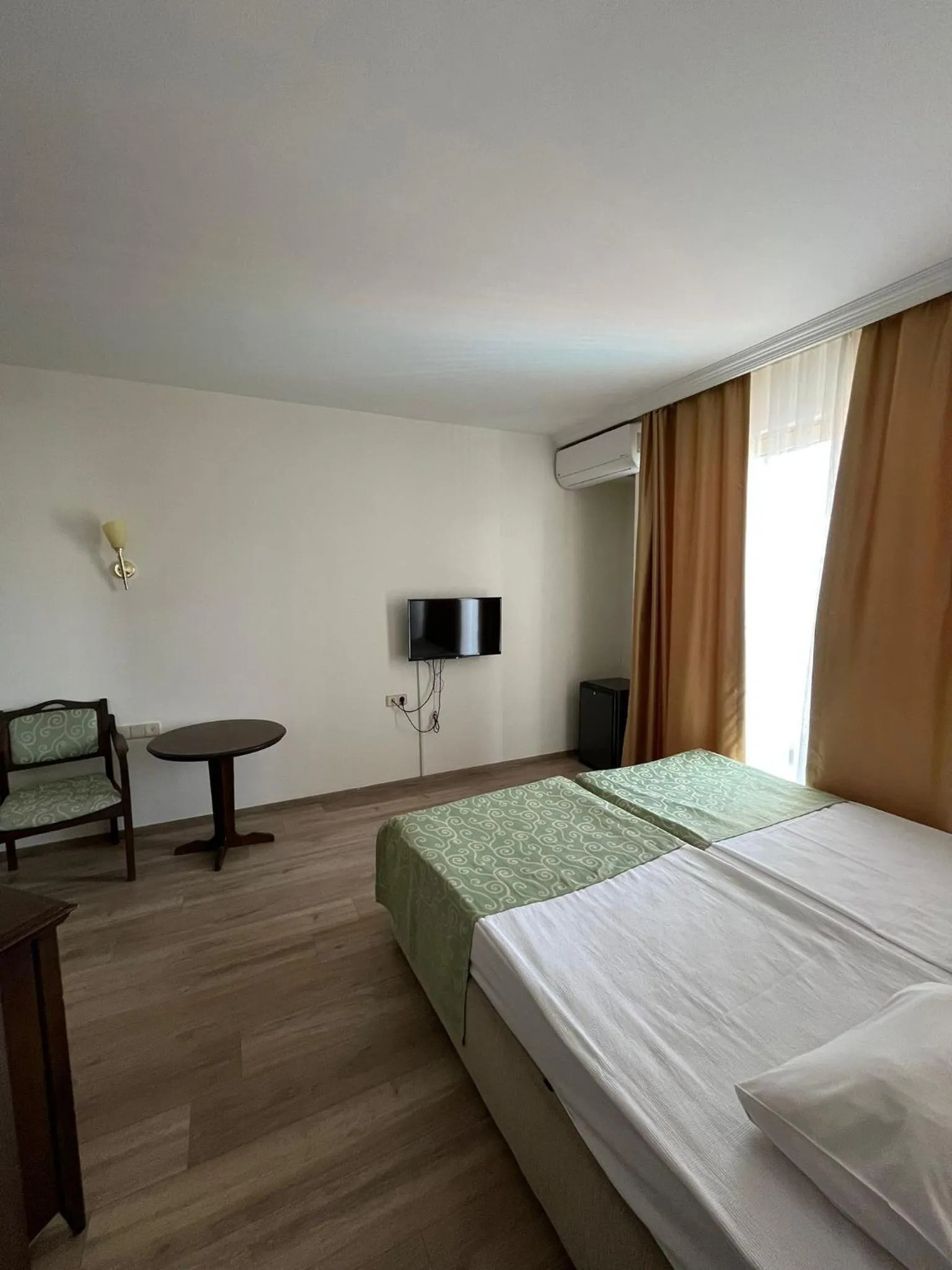 Side Palm D'or Hotel